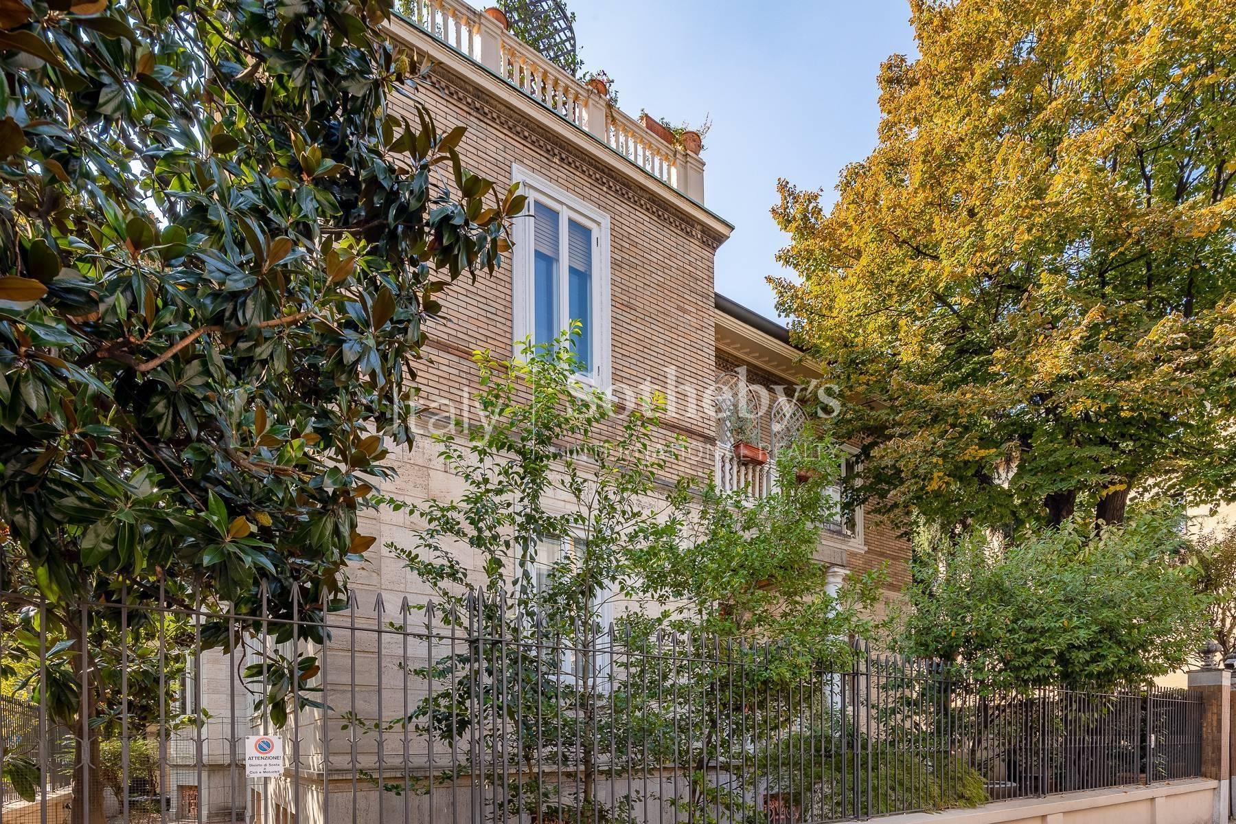 Wonderful period villa with private garden in Via Mosè Bianchi - 29