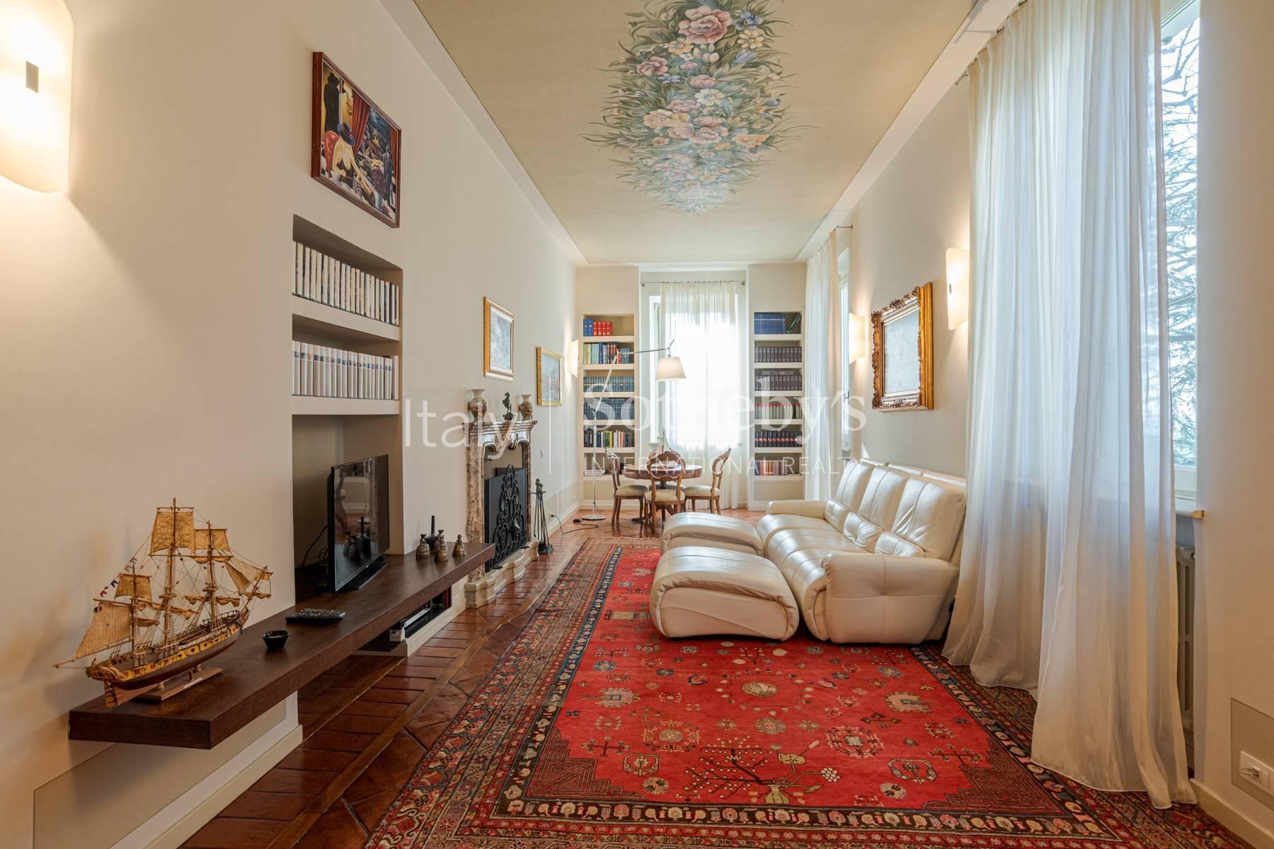 Exclusive and unique property with park and swimming pool - 7