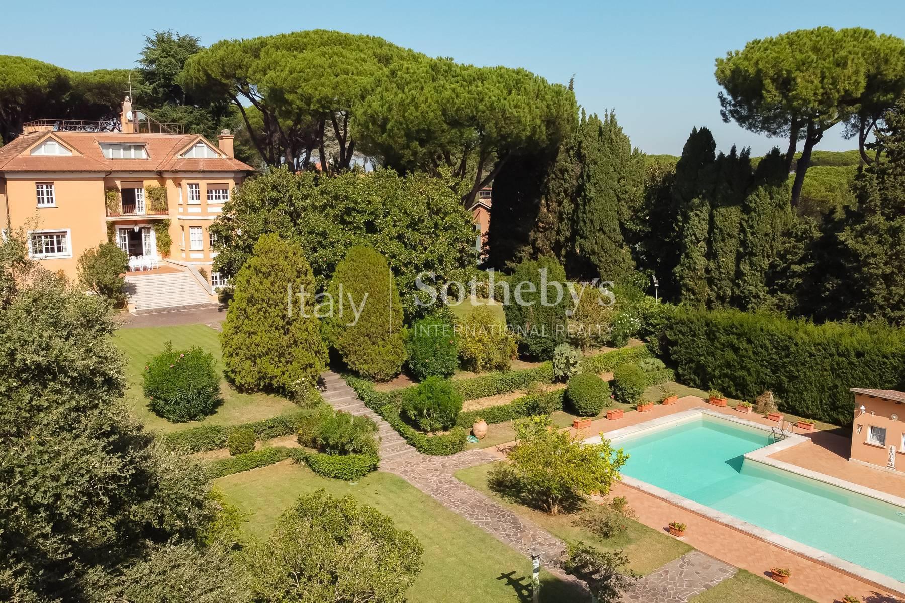 One-of-a-Kind Property: Twin Villas with Pool in Rome - 2