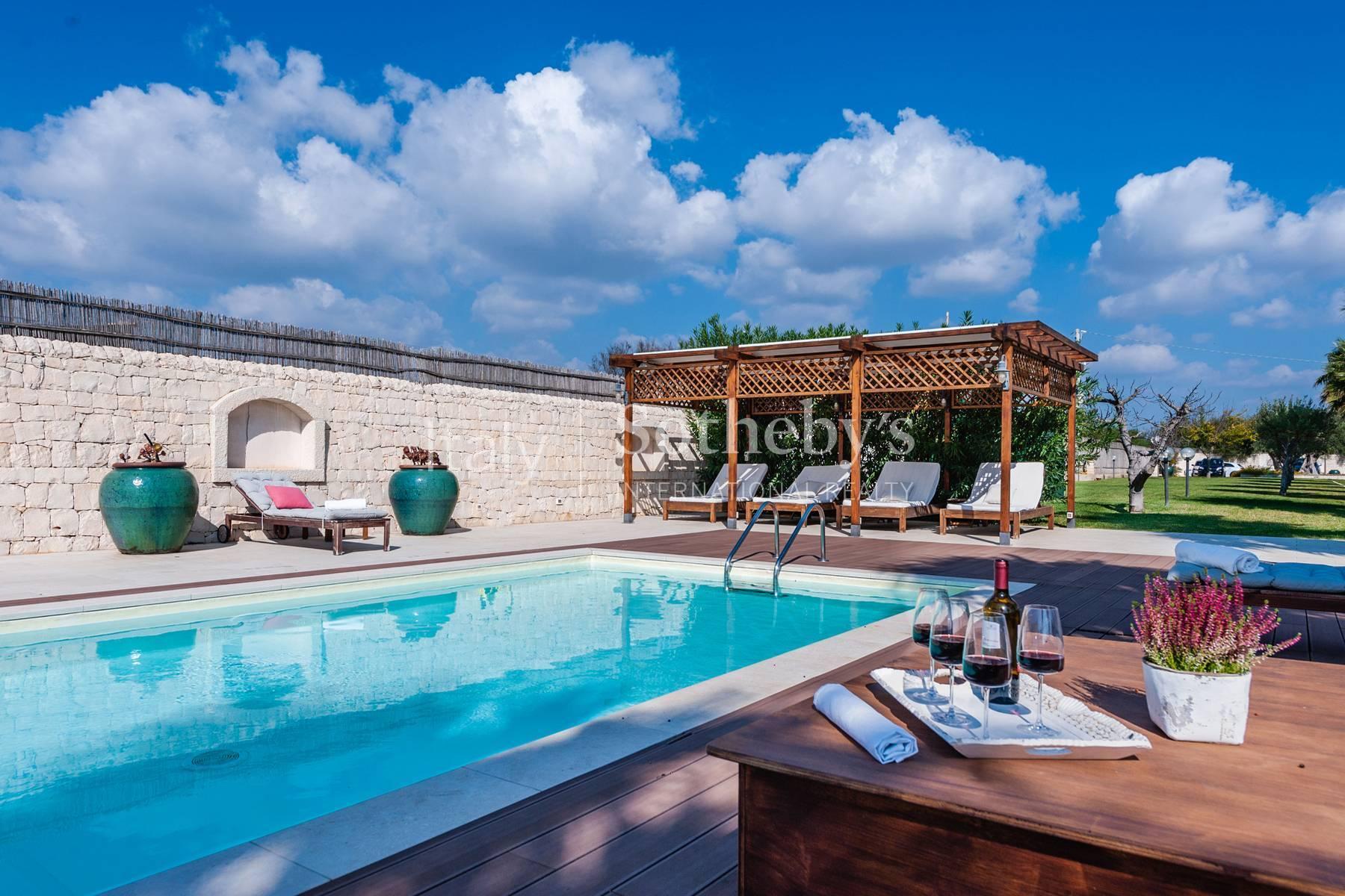 Beachfront villa with outdoor and indoor pool - 20