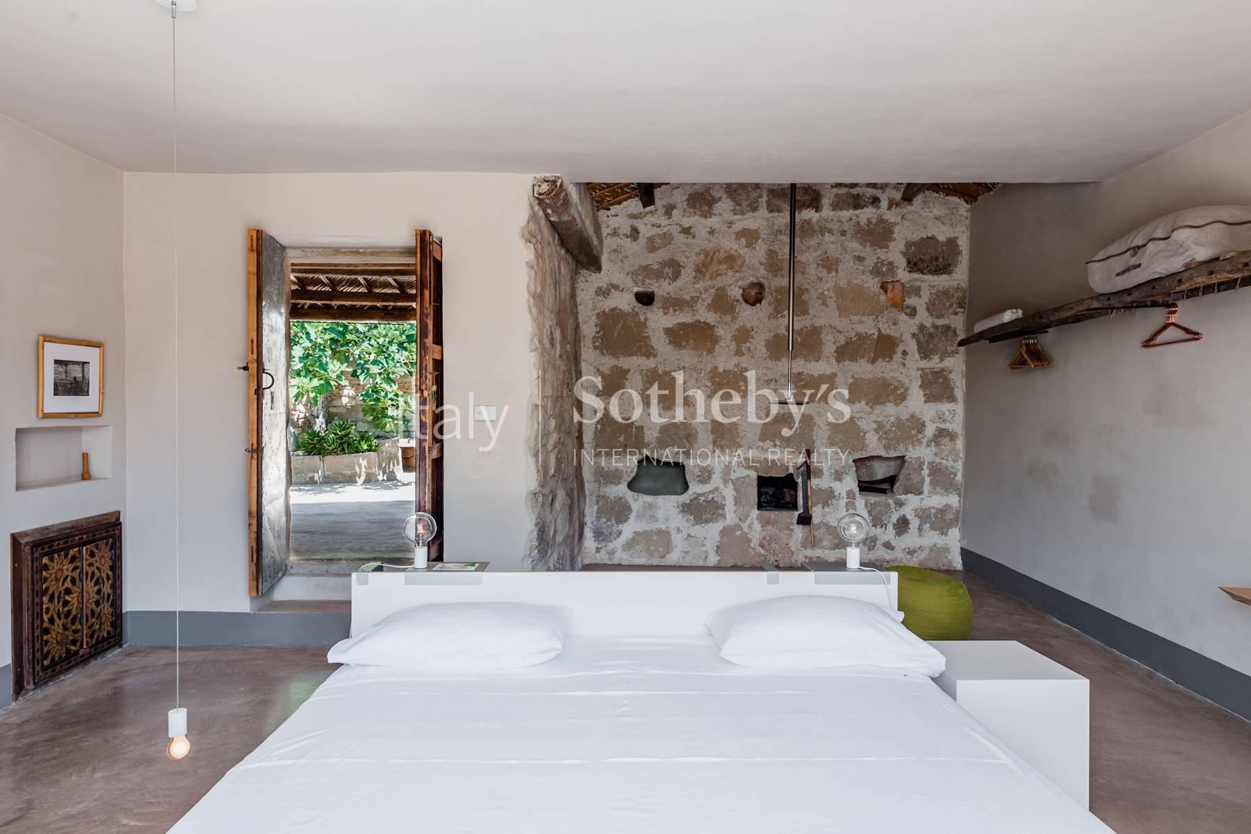Antico casale con piscina, in vendita, Chiaramonte Gulfi | Sotheby’s Realty Italy - 16