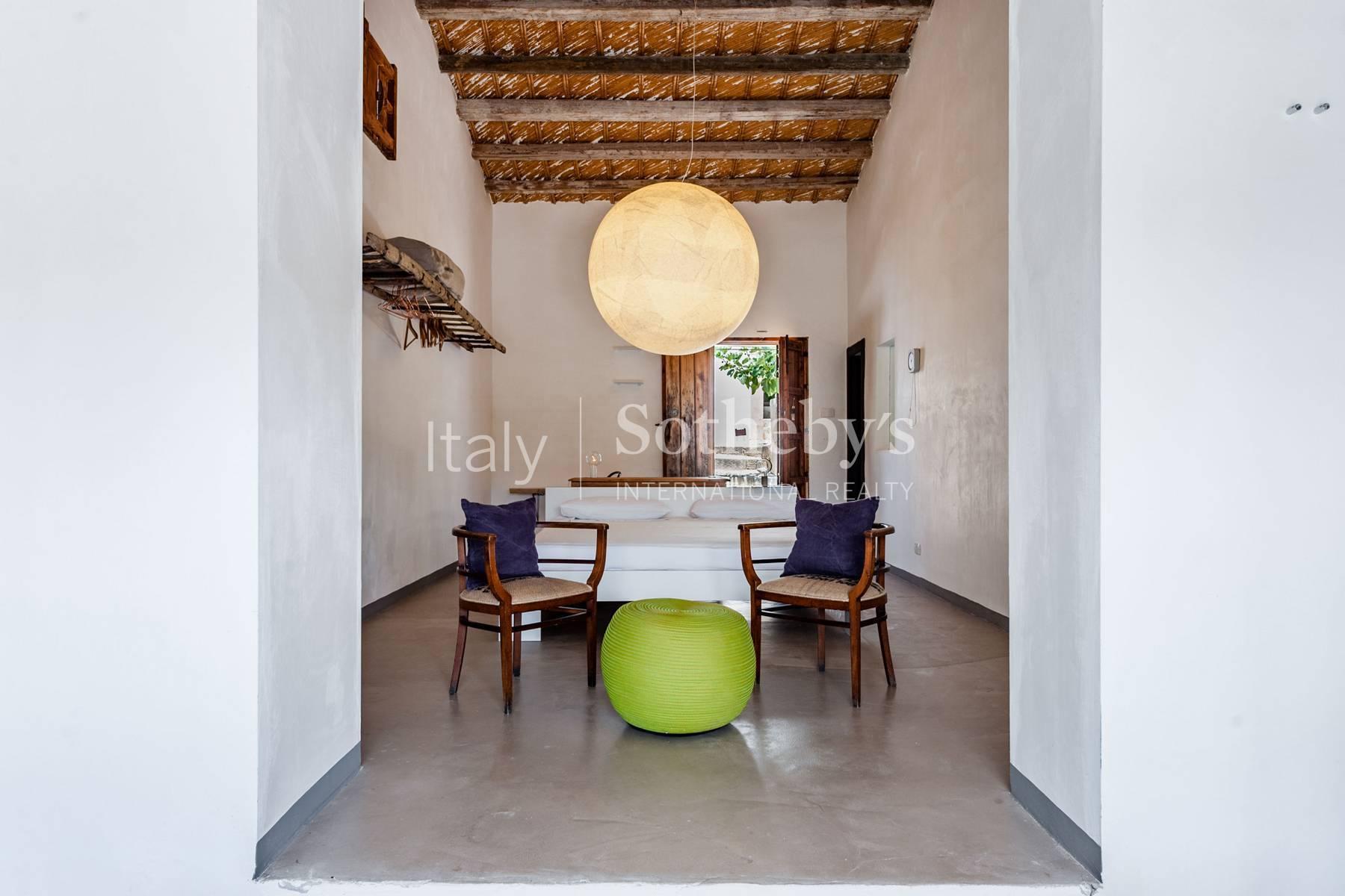 Antico casale con piscina, in vendita, Chiaramonte Gulfi | Sotheby’s Realty Italy - 22