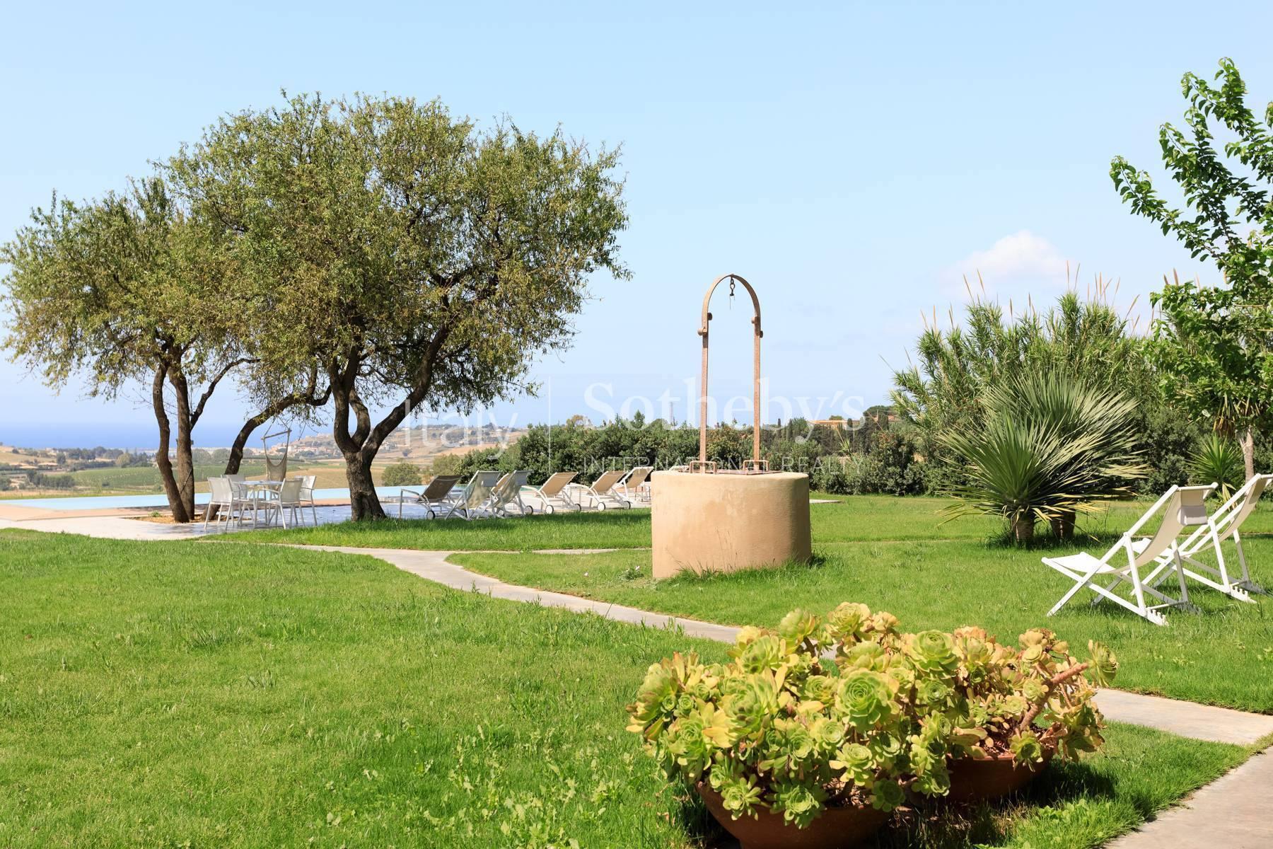 Elegant Sea View Farmhouse surrounded by olive trees in Menfi - 3