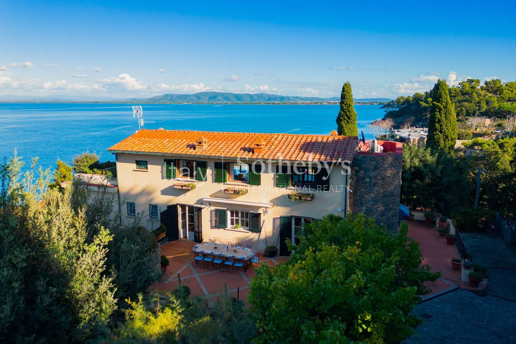 Spectacular waterfront villa with panoramic views - 5