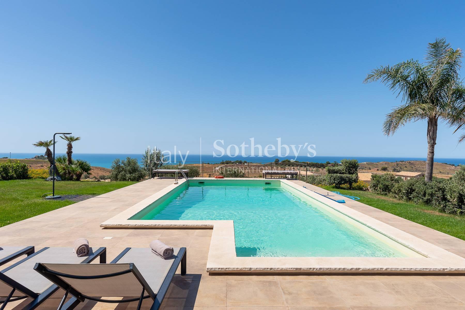 Exclusive villa with pool and Mediterranean sea view - 8