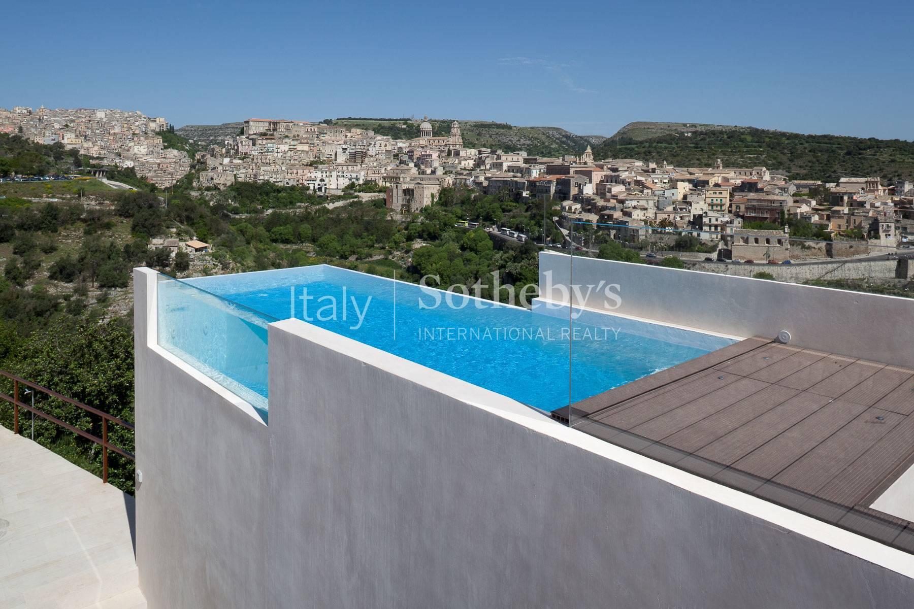 Luxury villa with panoramic view - 2
