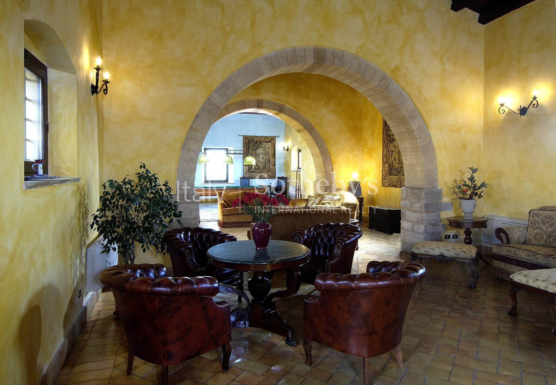 Величественная усадьба - винодельня на мифическом острове Сицилия, Италия - 11