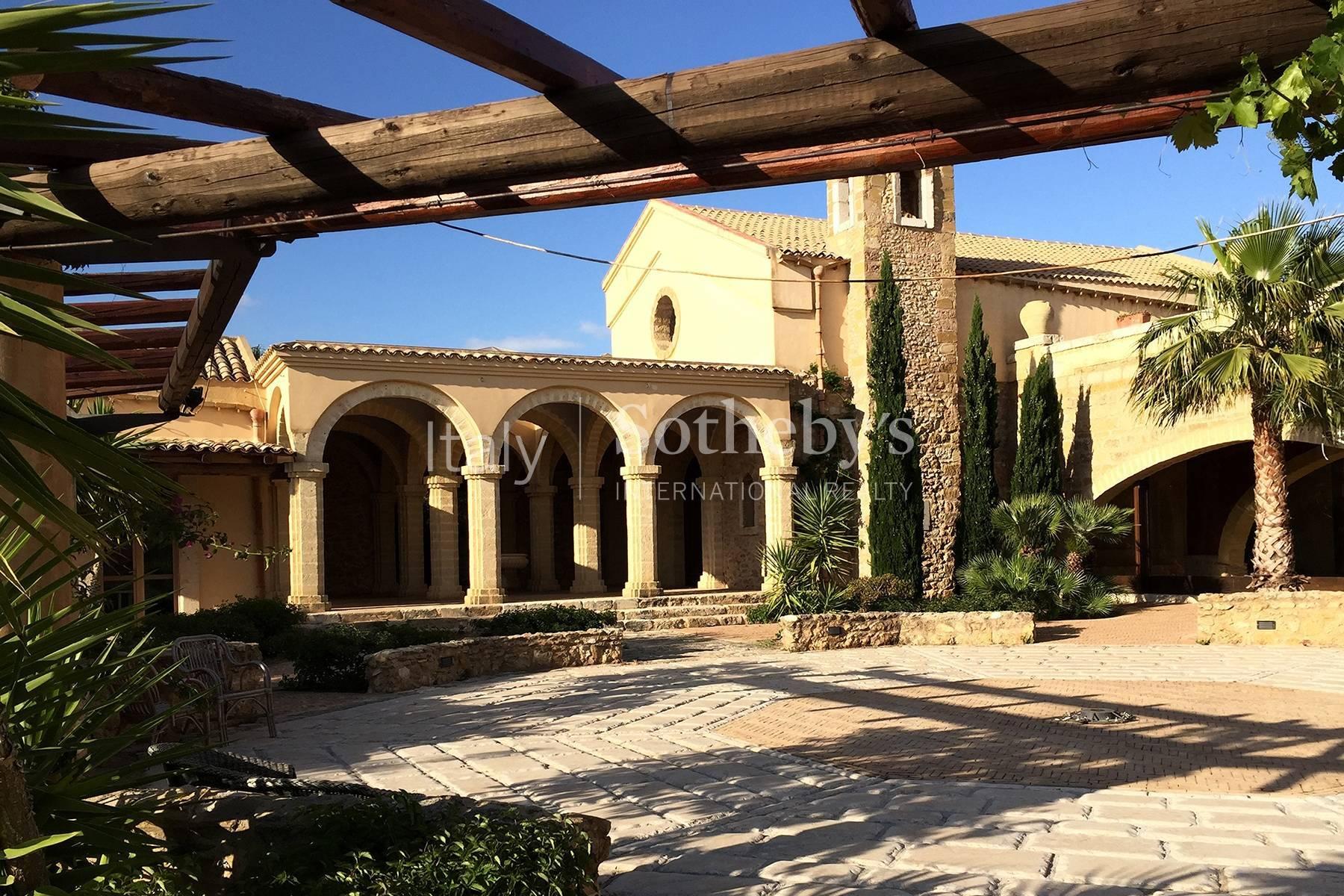 Magnificent  Sicilian Wine Estate - 14