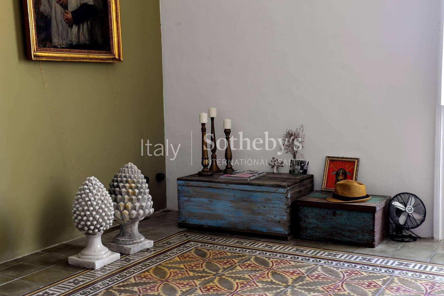 Renovated apartments with the original floors in Noto - 6