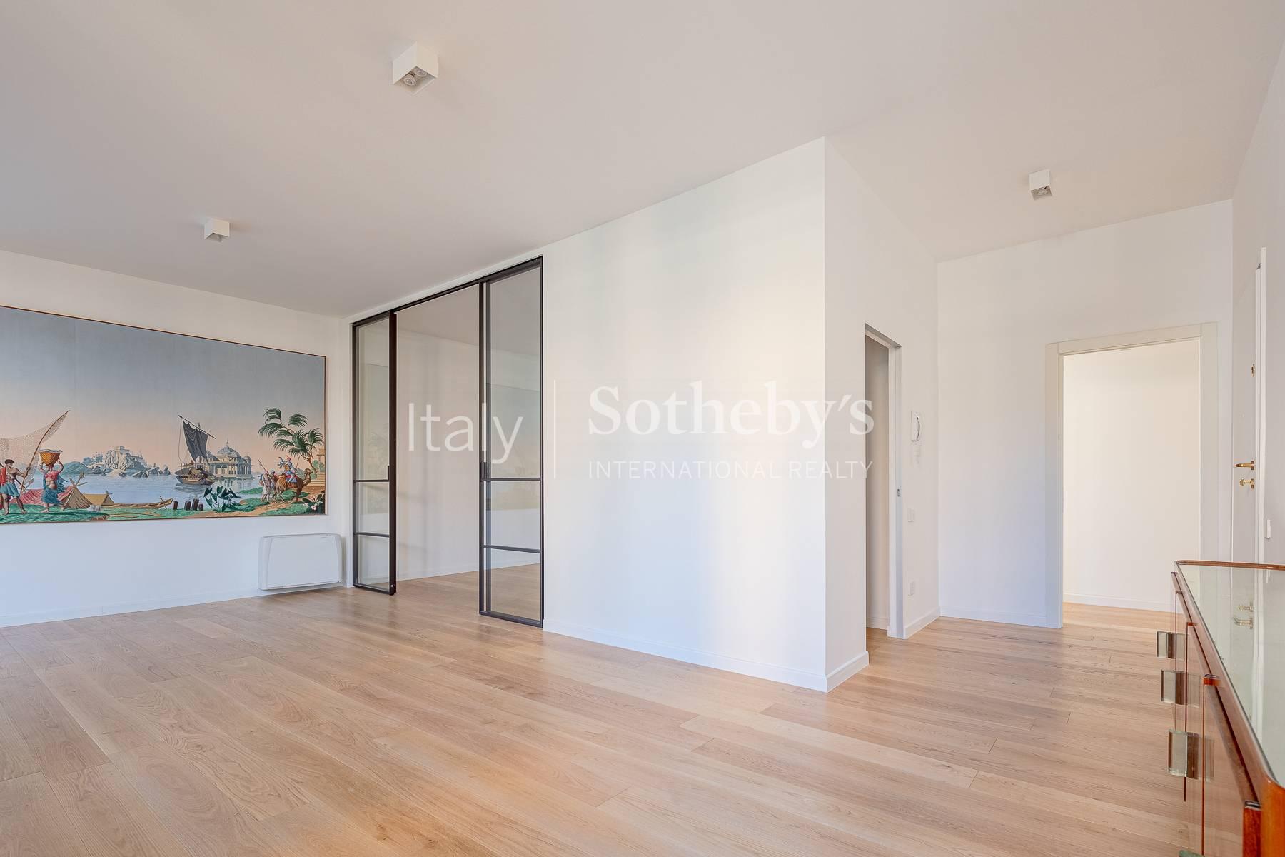 Penthouse in Brera 200 SQM renovated, terrace and double garage - 4