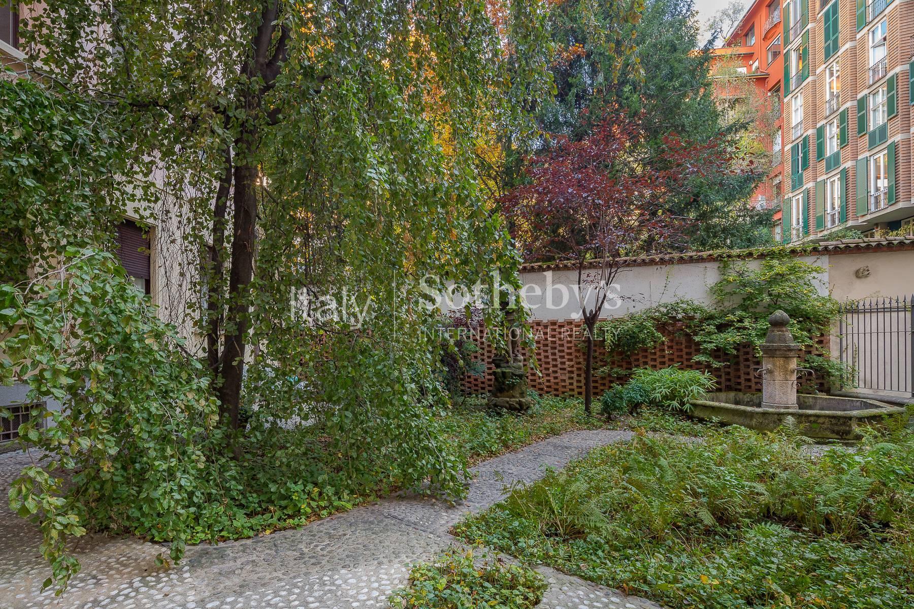 Exclusive property with garden in Via Privata Fratelli Gabba - 6