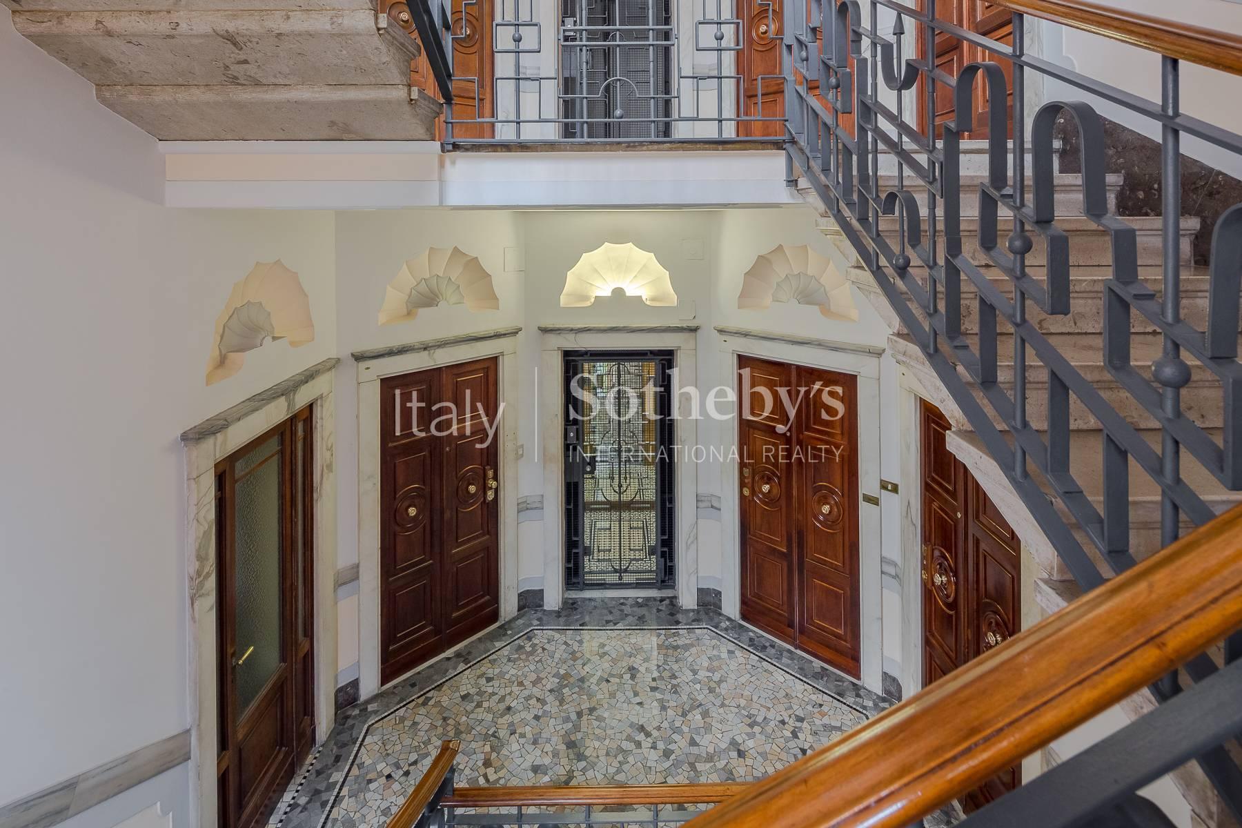 Exclusive property with garden in Via Privata Fratelli Gabba - 2