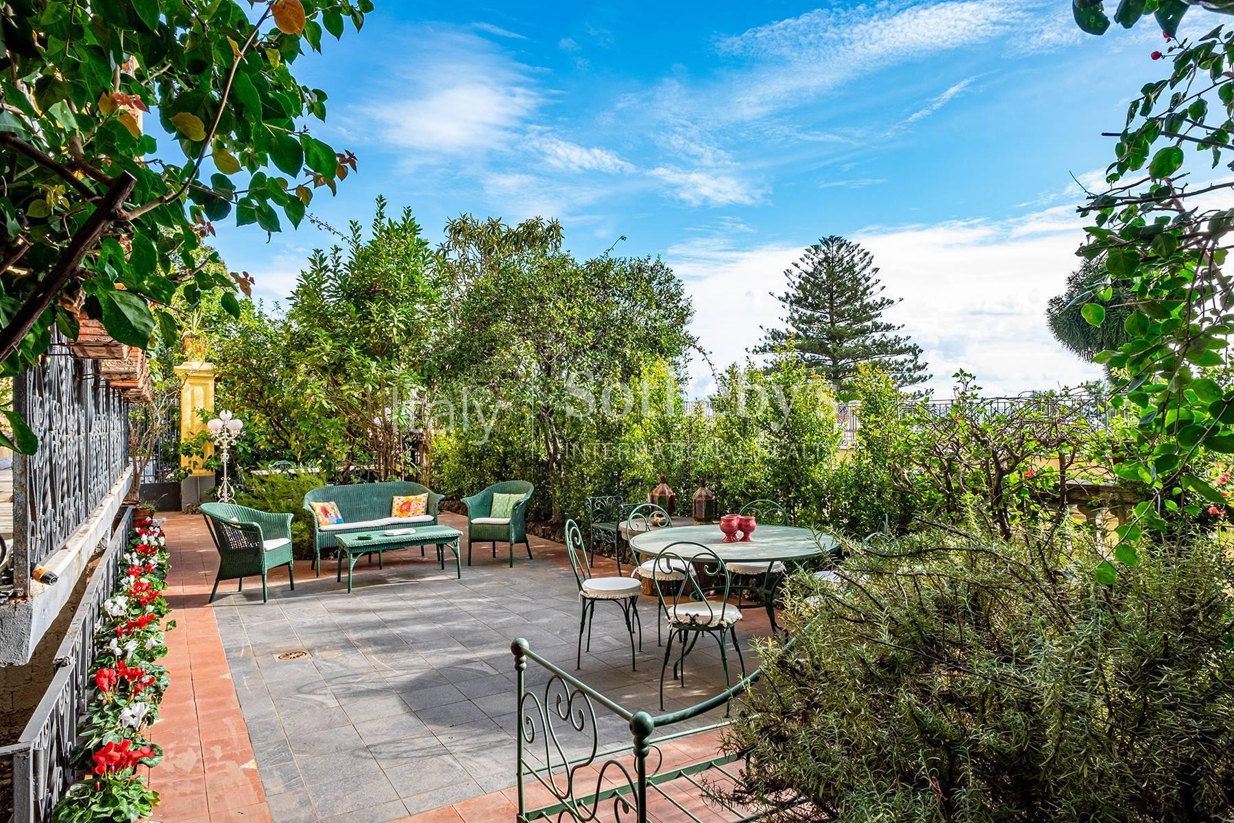 Villa liberty panoramica immersa nel verde, in vendita, Napoli | Sotheby’s Realty Italy - 16