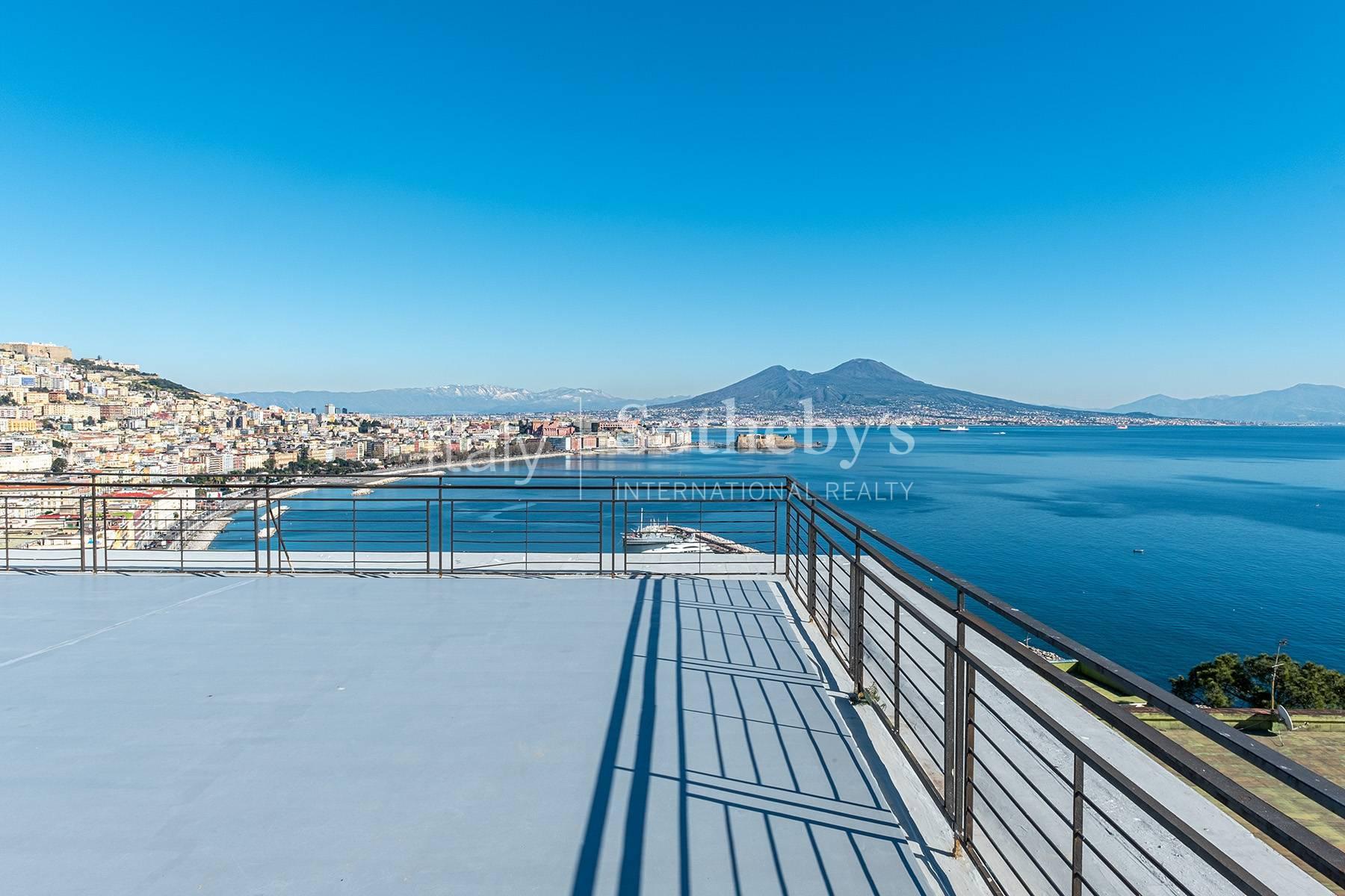 Panoramic penthouse with terraces - 21