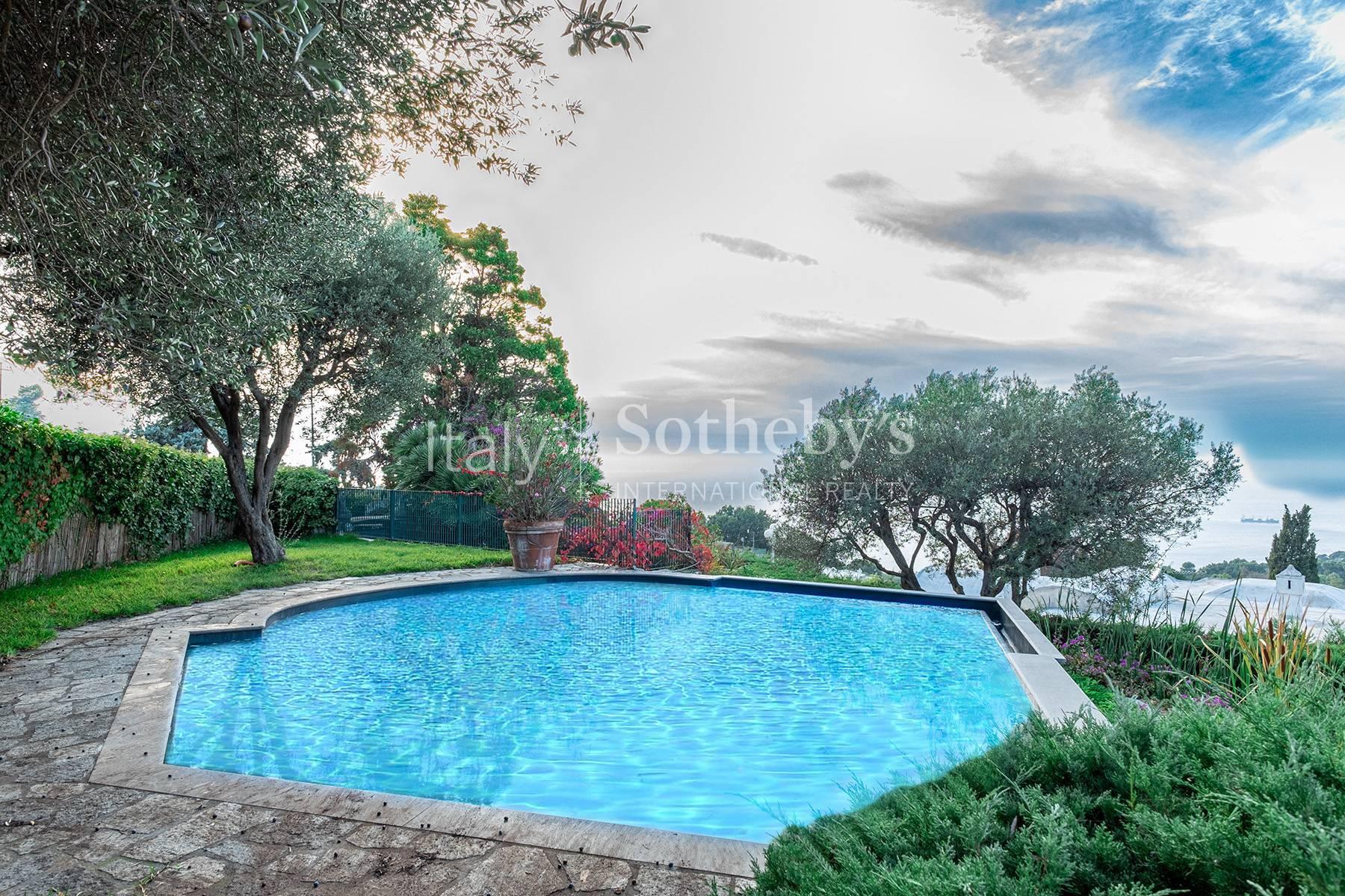 Panoramic villa with swimming pool in Anacapri city center - 2