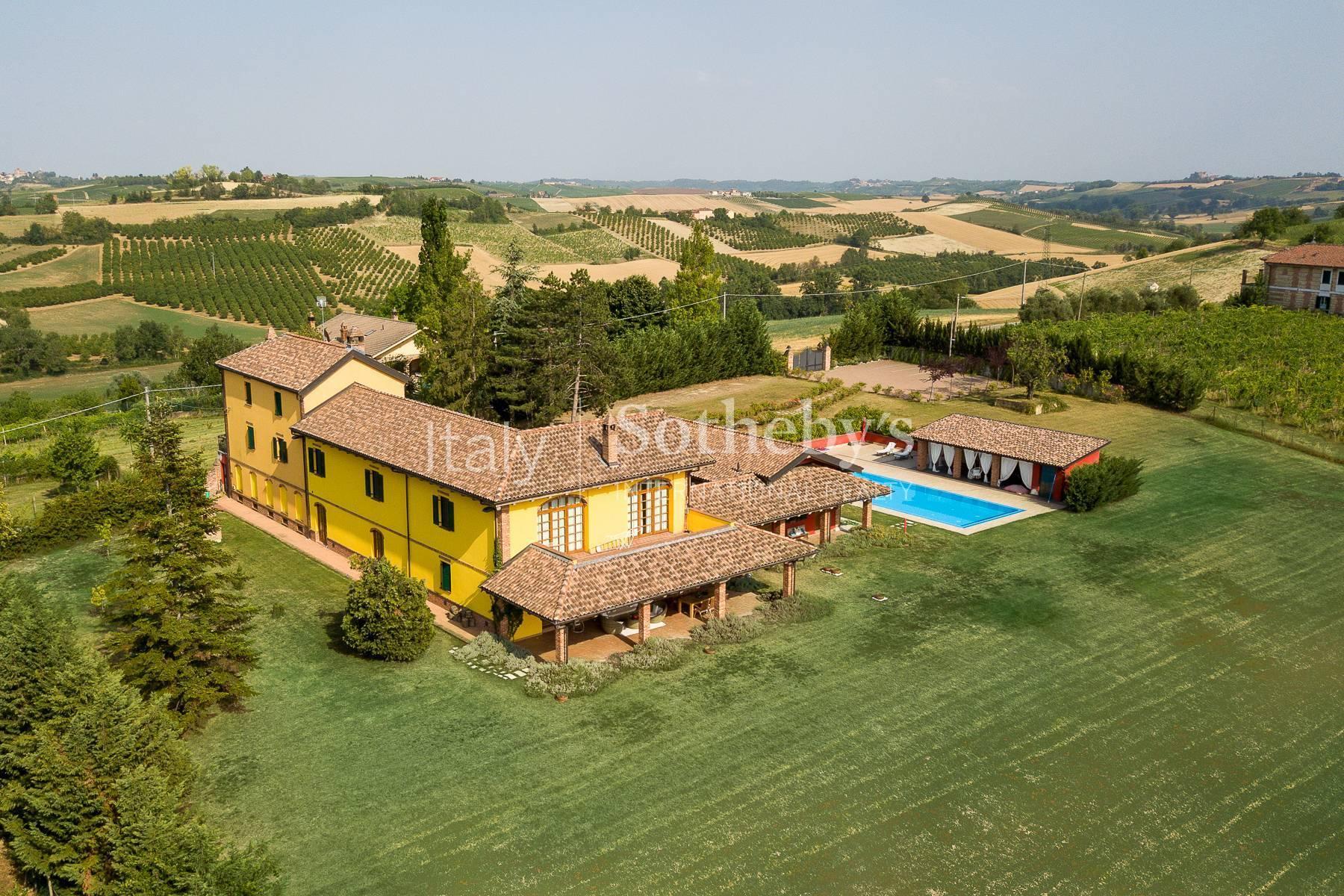 Prächtiges Bauernhaus mit Swimmingpool in den Hügeln des Monferrato - 2