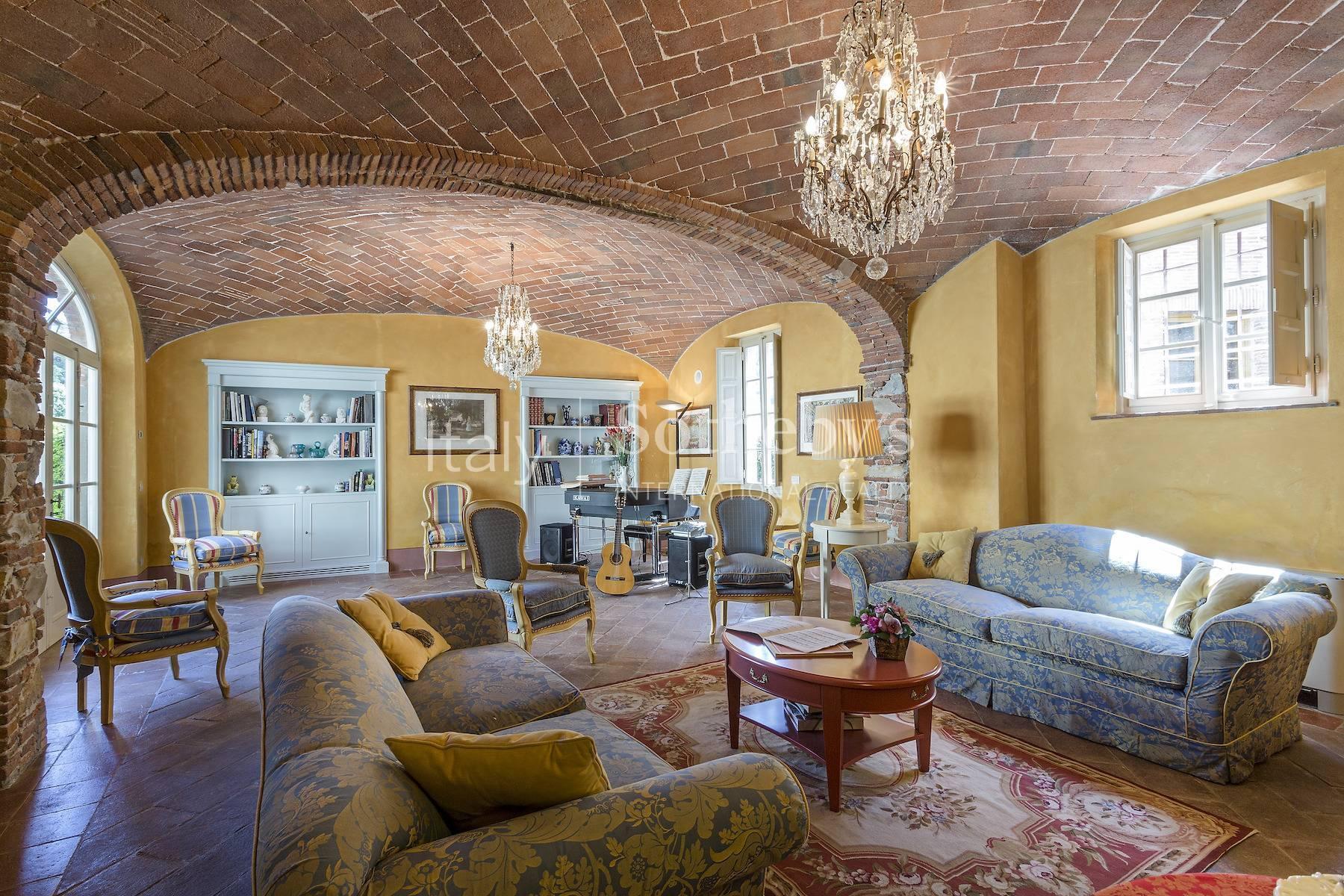 A historic estate in the hills that surround Lucca - 19