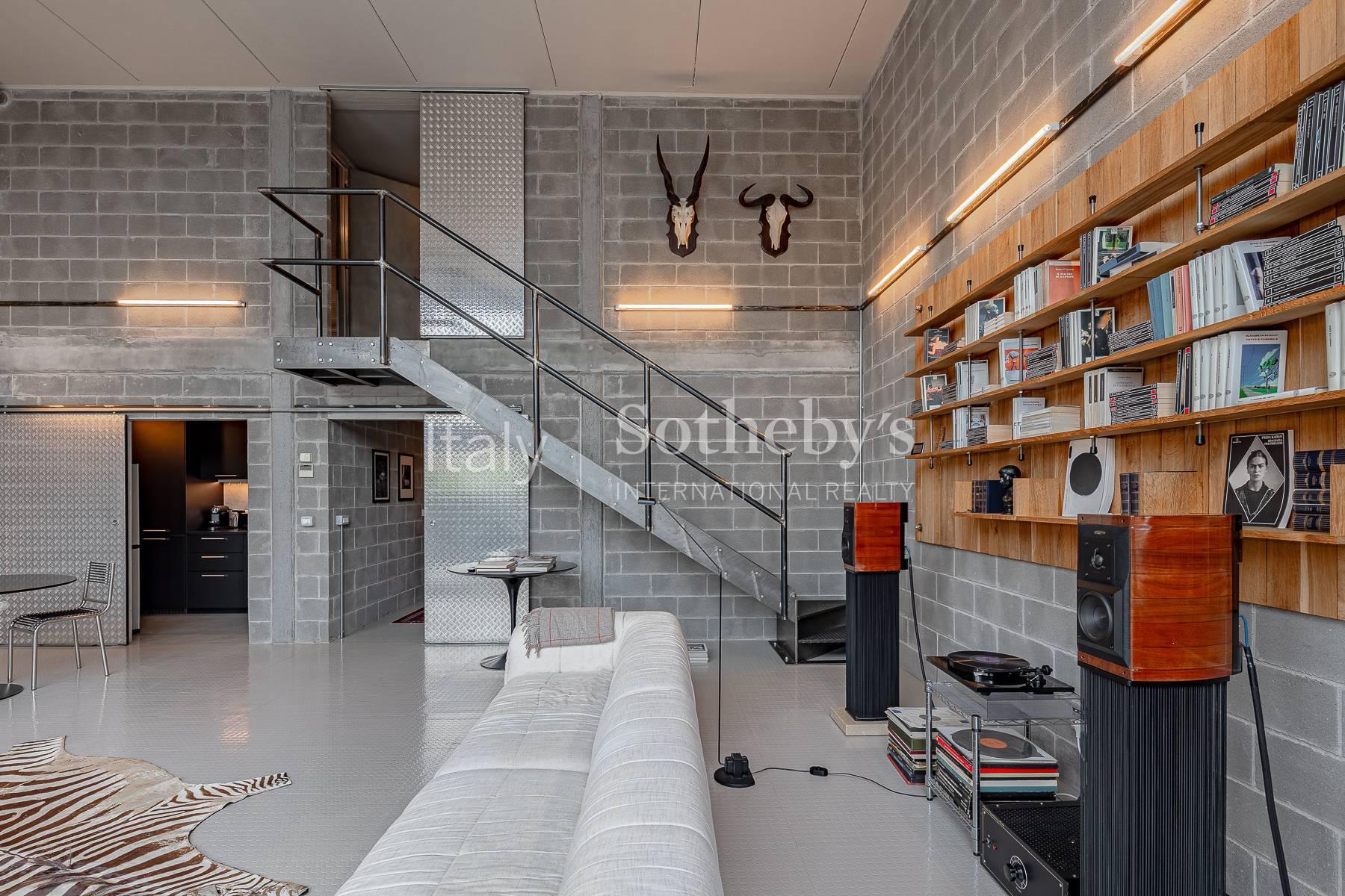 Exquisite finely furnished loft in the charming Navigli area - 3