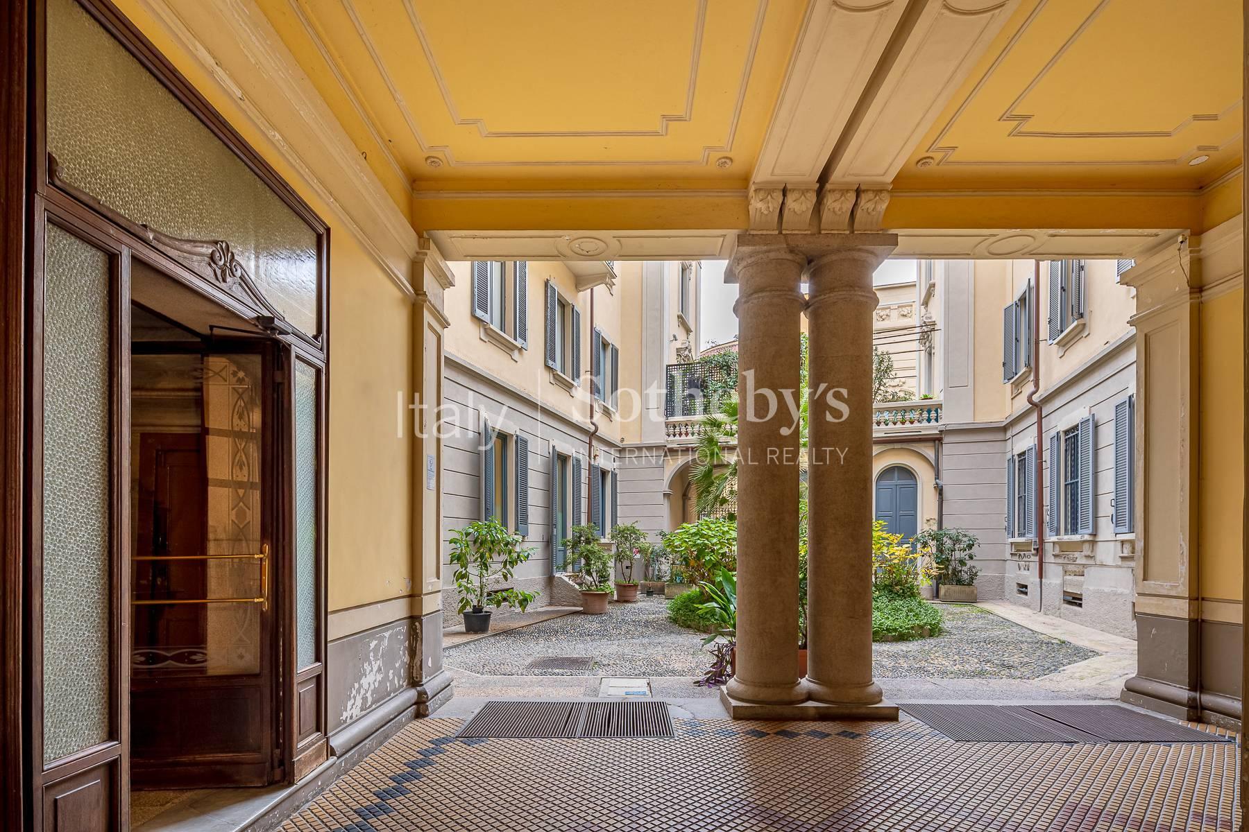 Elegante appartamento con terrazzo in contesto d'epoca, in vendita, Milano | Sotheby’s Realty Italy - 21