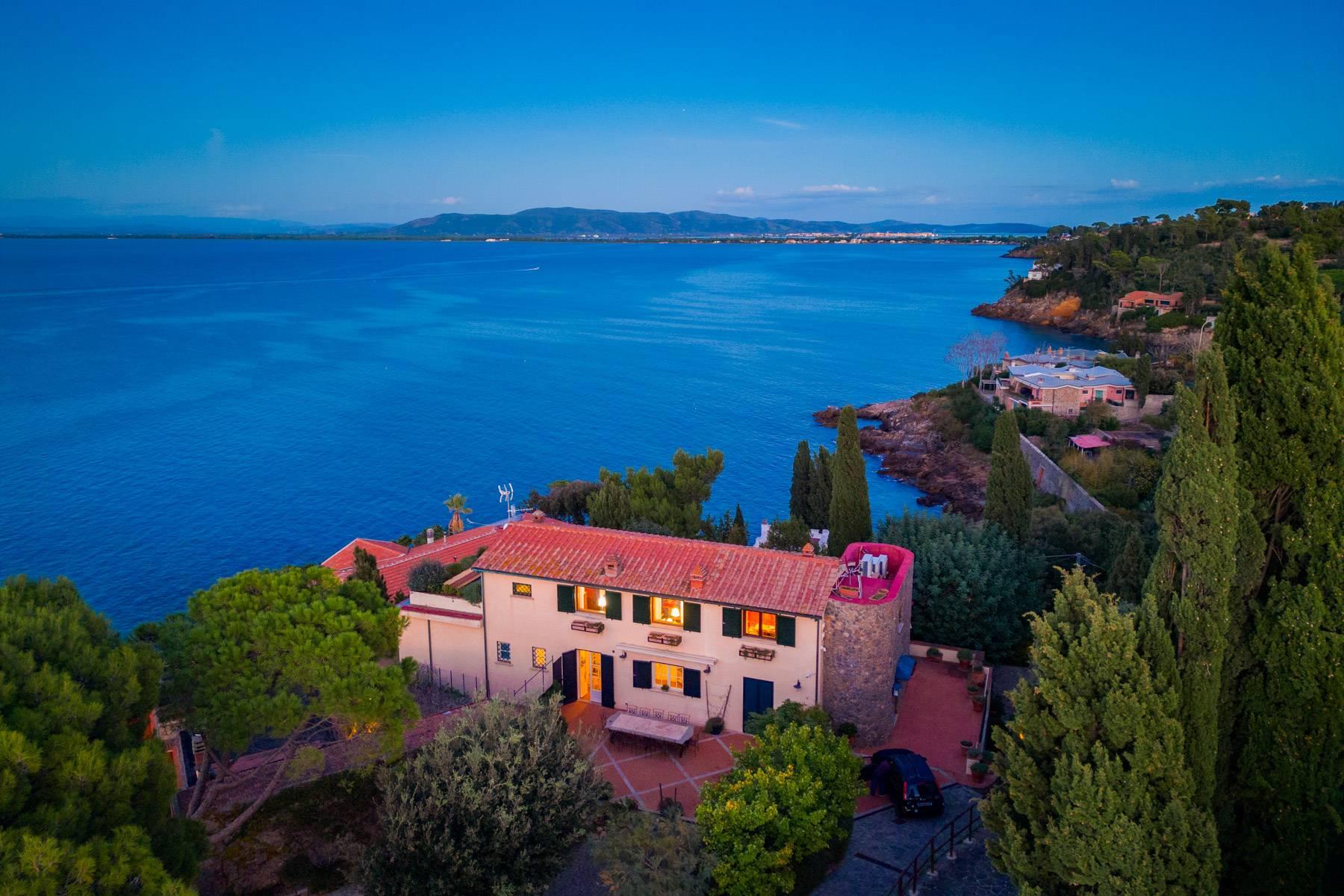 Villa spectaculaire en bord de mer avec vue panoramique - 1