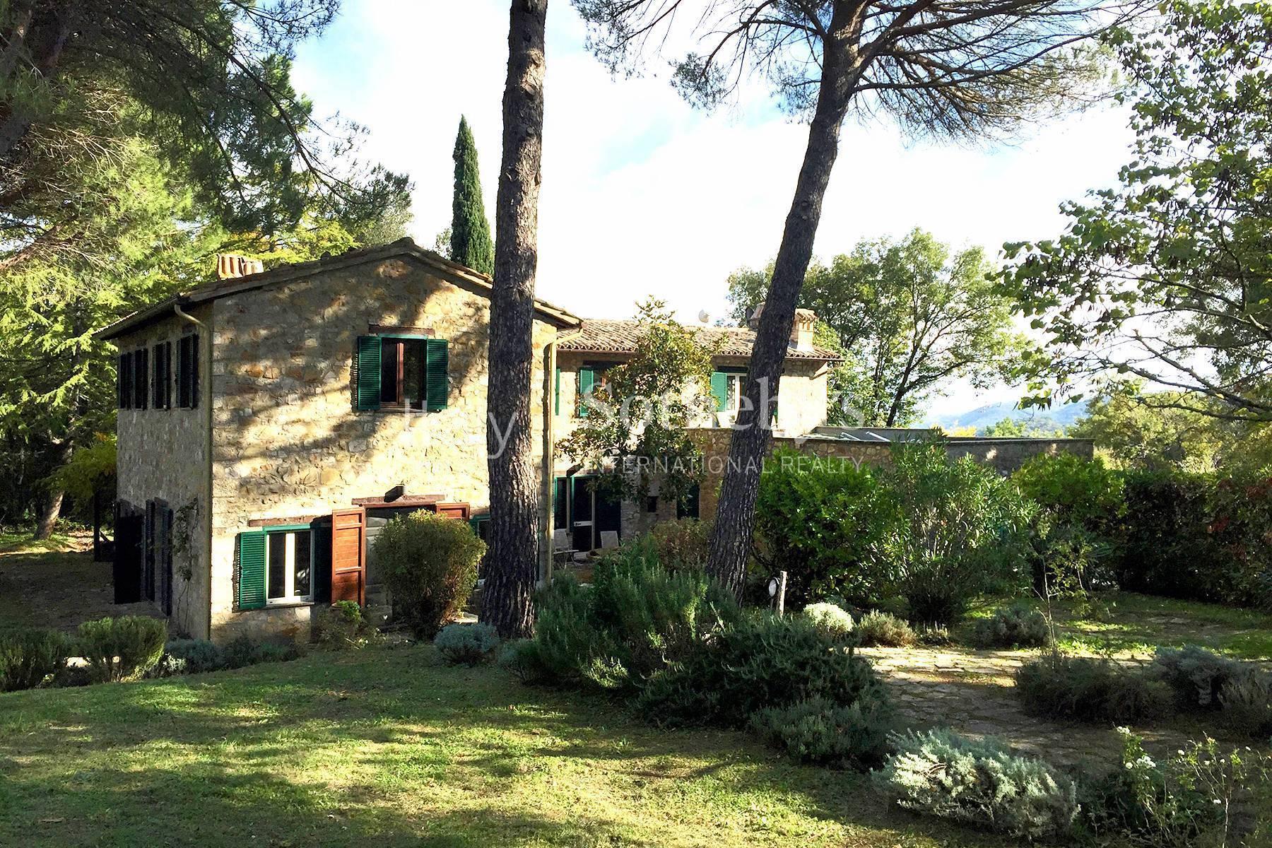 Casale contemporaneo in borgo contadino del XVII secolo, in vendita, Todi | Sotheby’s Realty Italy - 16