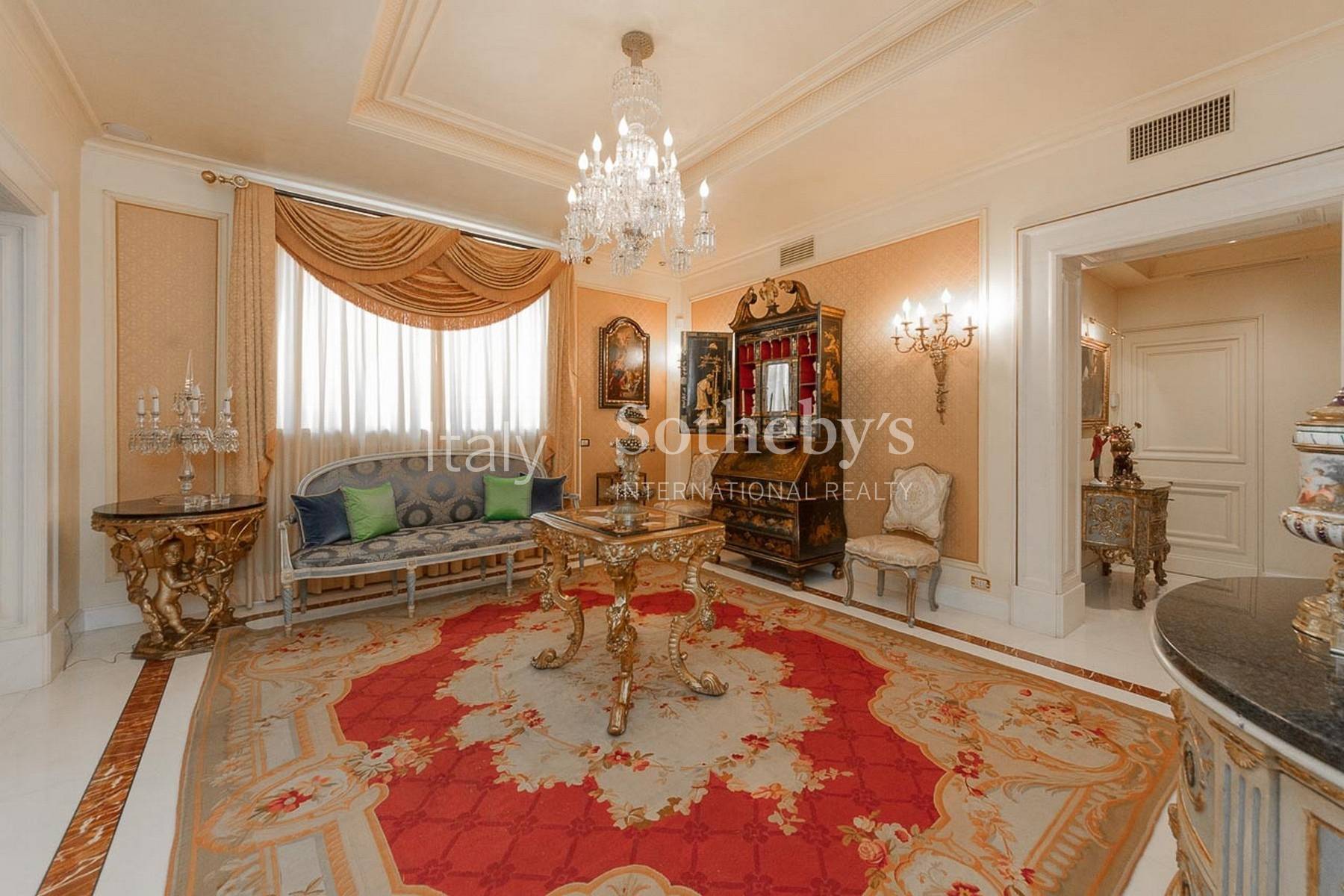 Luxury residential building in Rome city center - 7