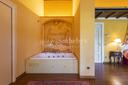 Proprietà di lusso con maneggio in Toscana, in vendita, Montecarlo | Sotheby’s Realty Italy - 15