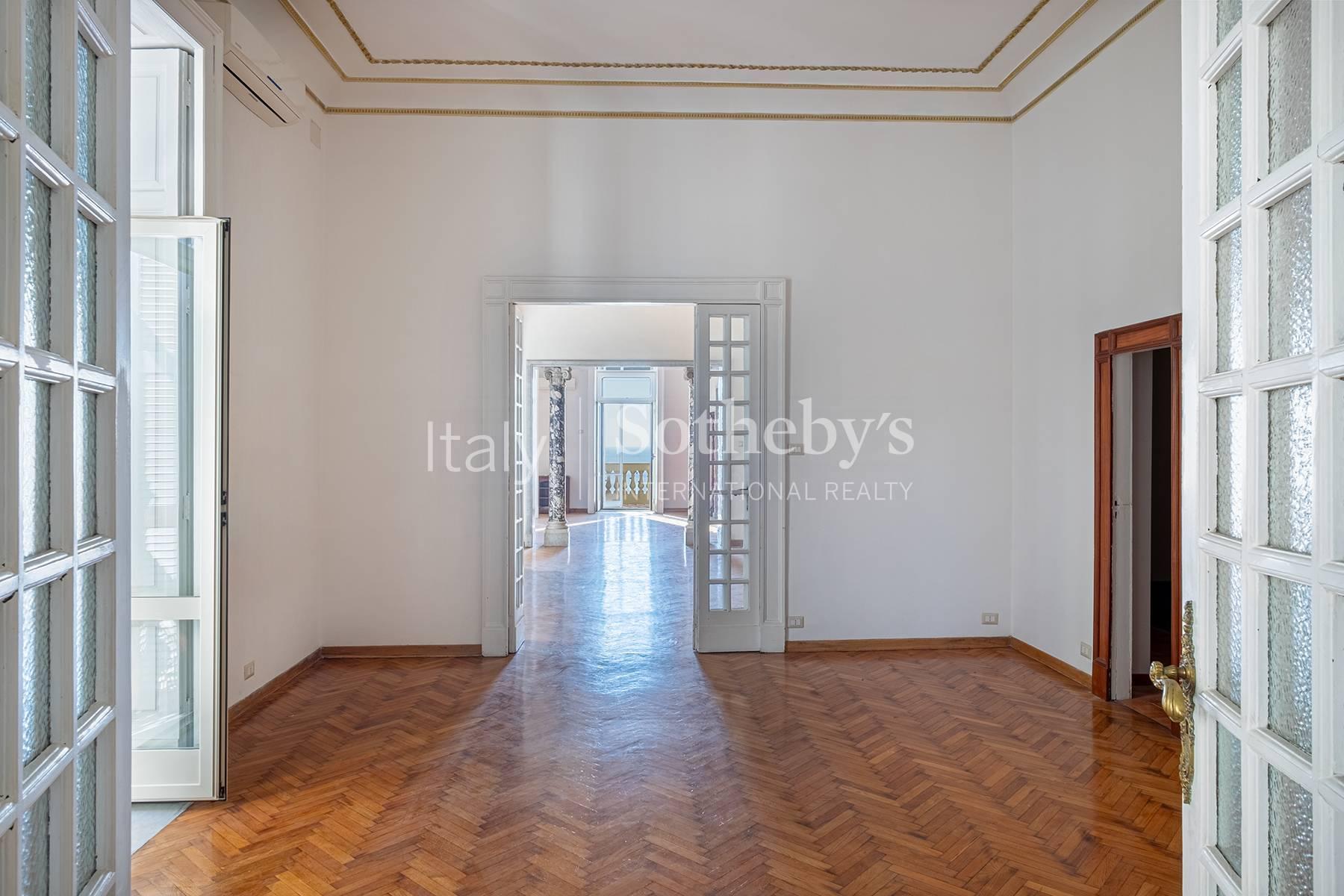 Incantevole appartamento storico con vista mare, in vendita, Napoli | Sotheby’s Realty Italy - 12