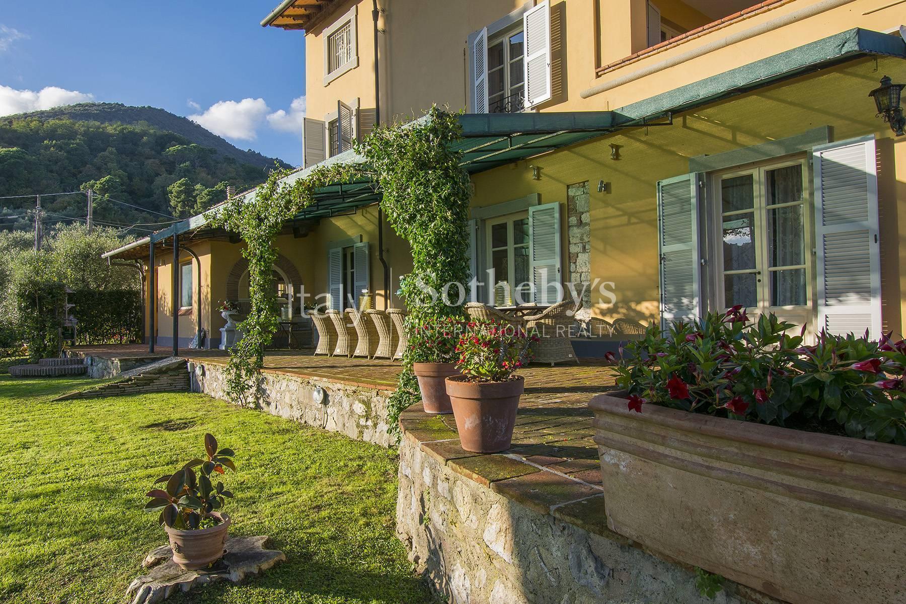 Romantische Villa auf den Hügeln Luccas - 2