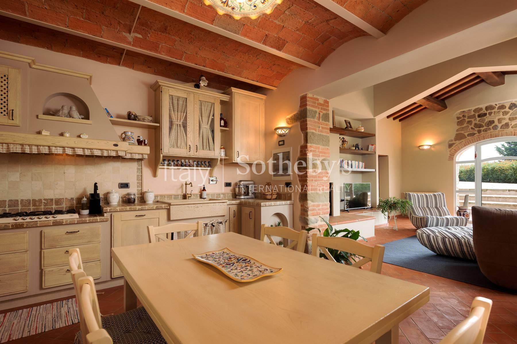 Charming property on the hills of Valdarno - 7