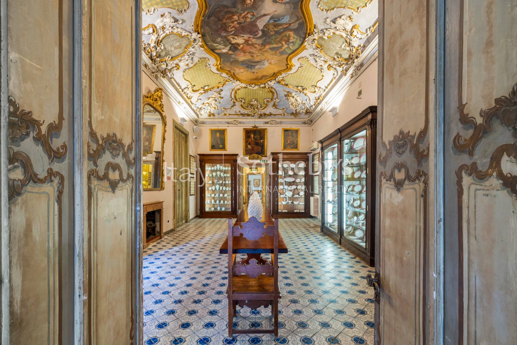Das Hauptgeschoss eines historischen Palastes im Herzen von Palermo - 8