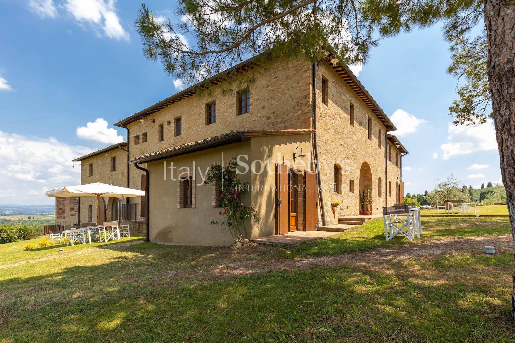 Azienda vitivinicola con antico casale a San Gimignano - 31
