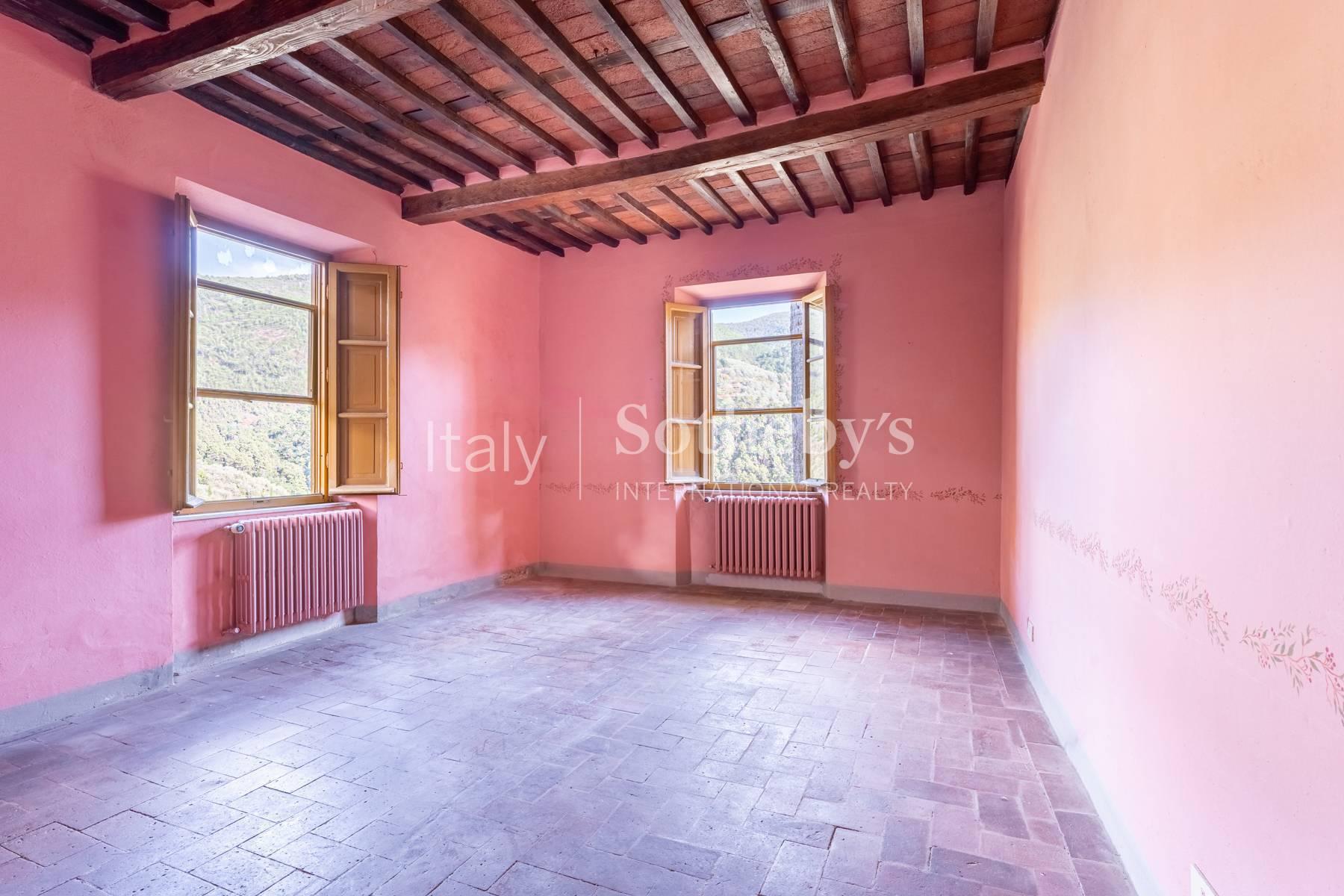 Splendida villa con magnifica vista sulla campagna Lucchese, in vendita, Lucca | Sotheby’s Realty Italy - 21