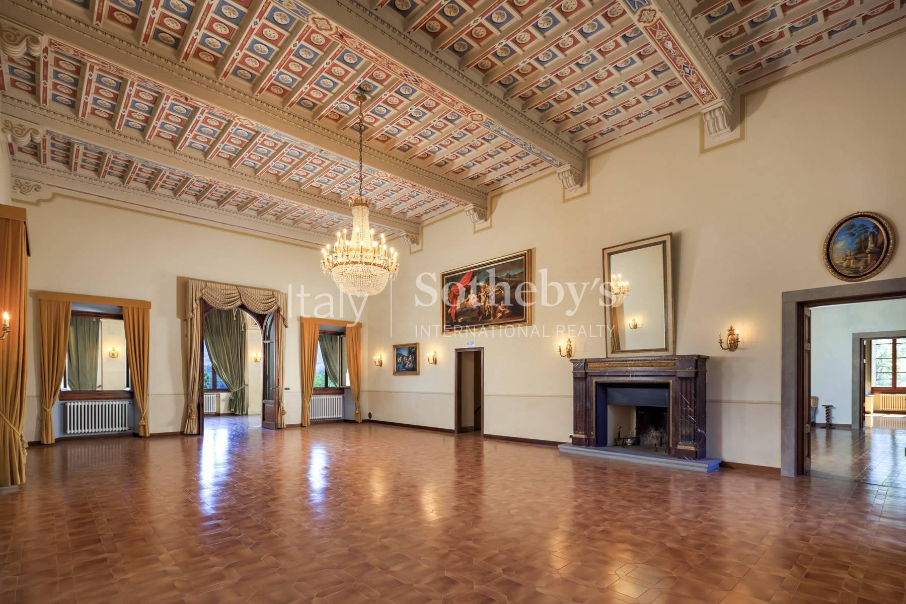 Luxurious Castle for Sale on the Florentine Hills - 5