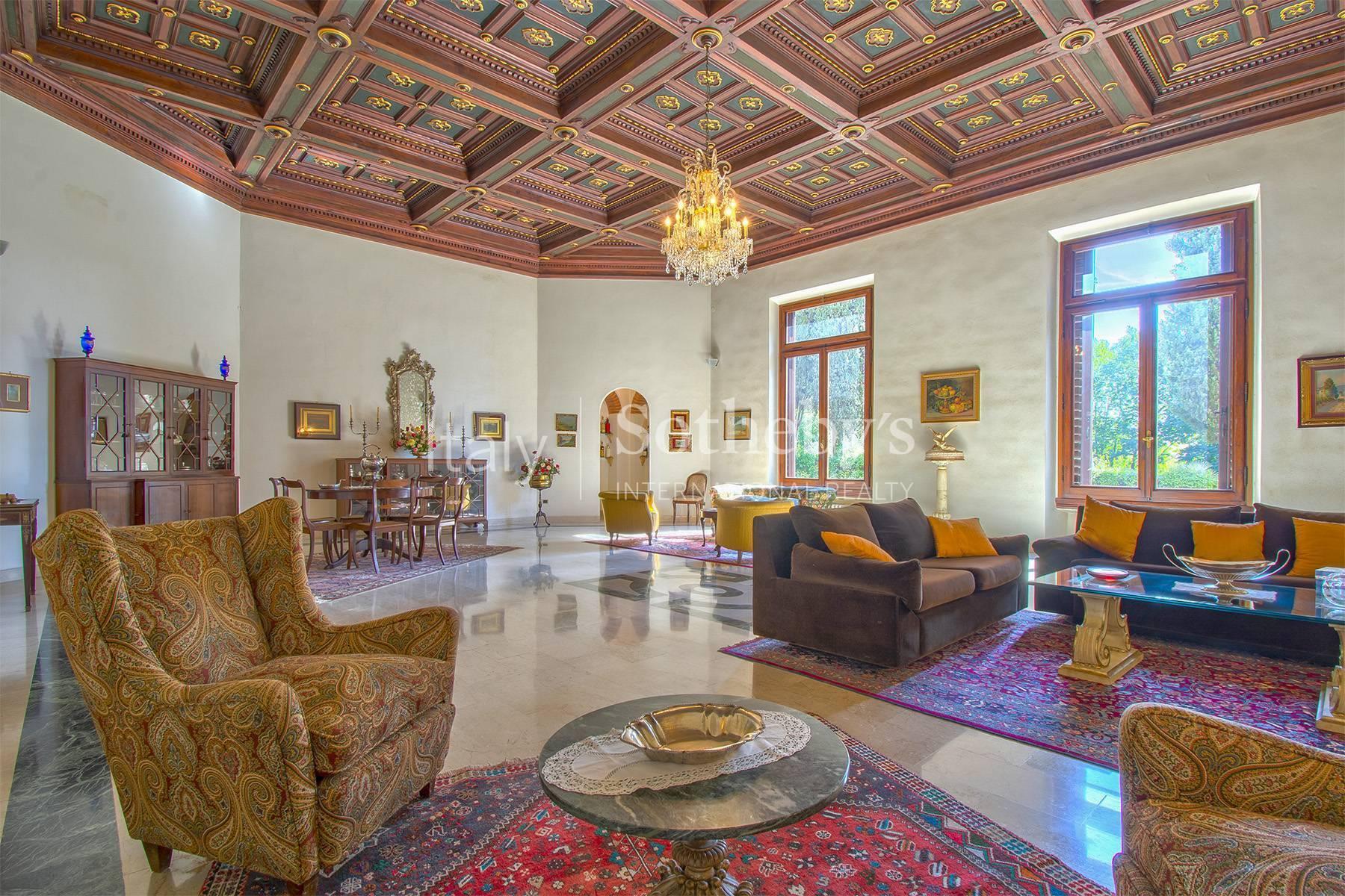 Exquisite apartment in a historic villa - 7