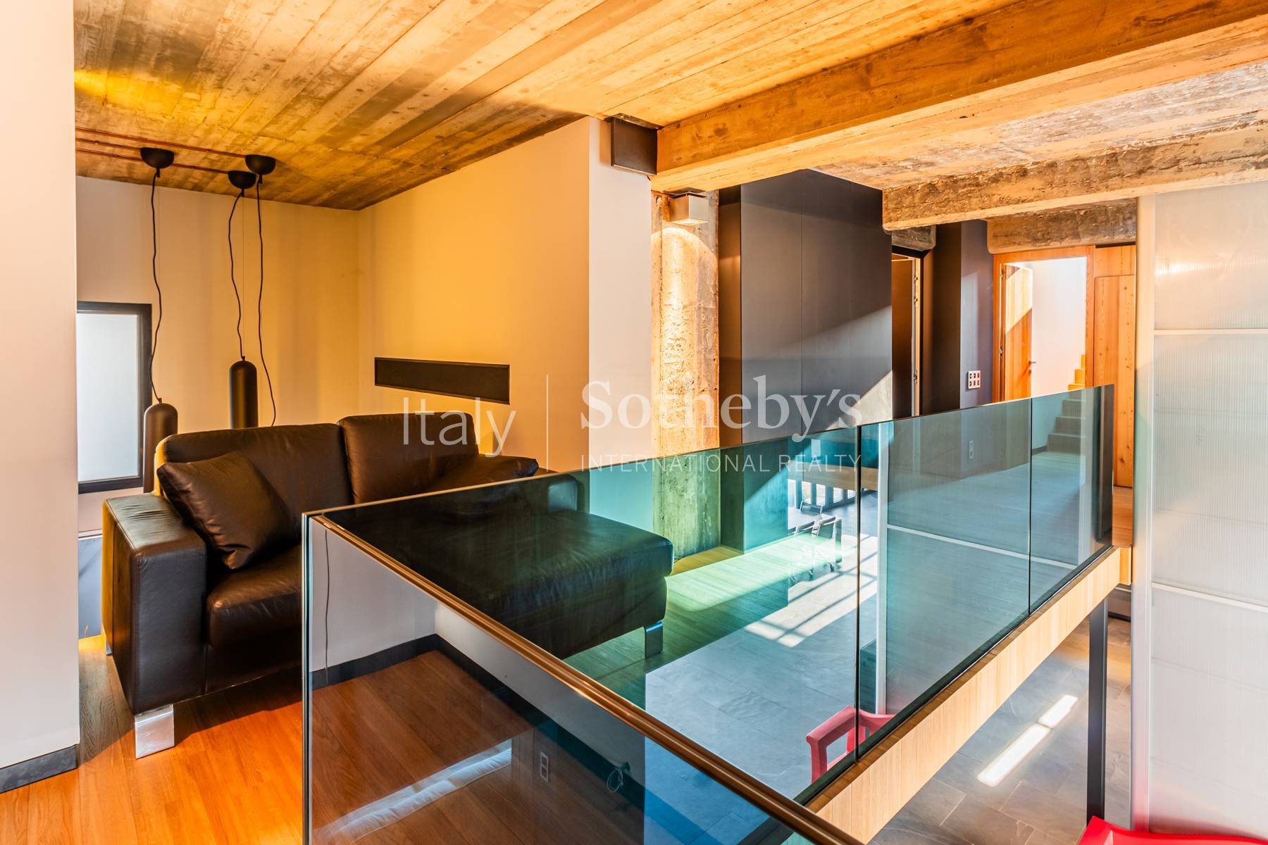 Exclusive loft with large terrace - 25