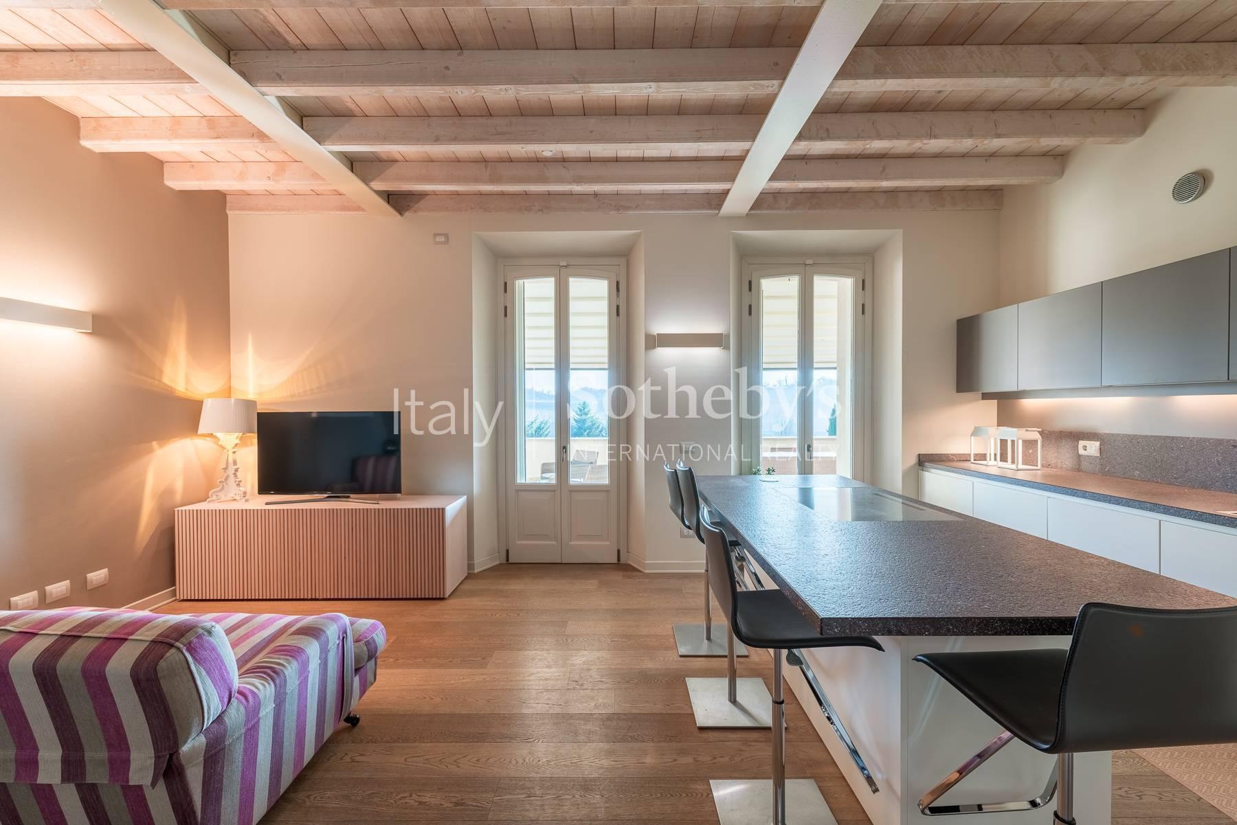 Incantevole attico con terrazza sul campo da golf, in vendita, Pozzolengo | Sotheby’s Realty Italy - 2