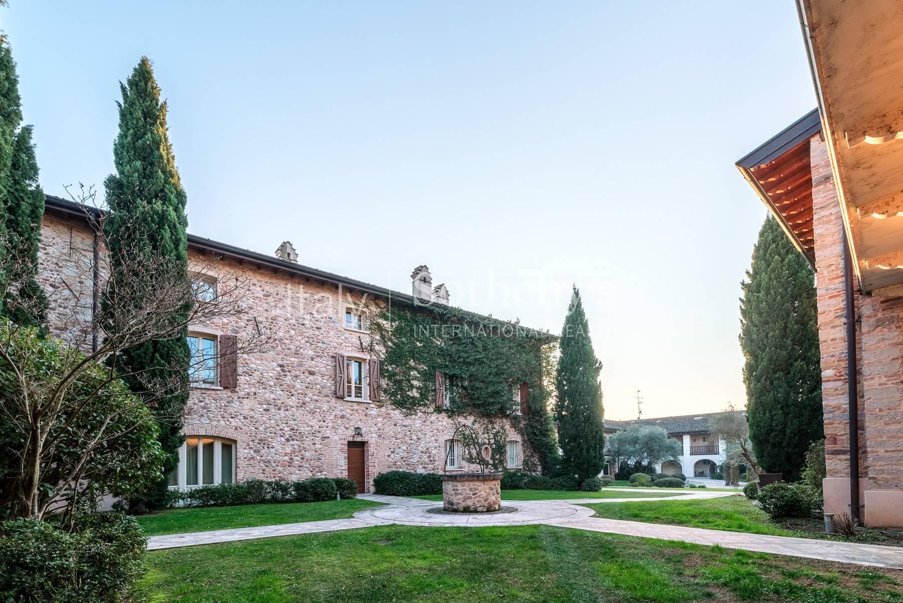 Incantevole attico con terrazza sul campo da golf, in vendita, Pozzolengo | Sotheby’s Realty Italy - 13