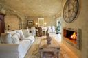 Panoramico casale ad un passo da Montalcino, in vendita, Montalcino | Sotheby’s Realty Italy - 9