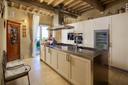 Panoramico casale ad un passo da Montalcino, in vendita, Montalcino | Sotheby’s Realty Italy - 13