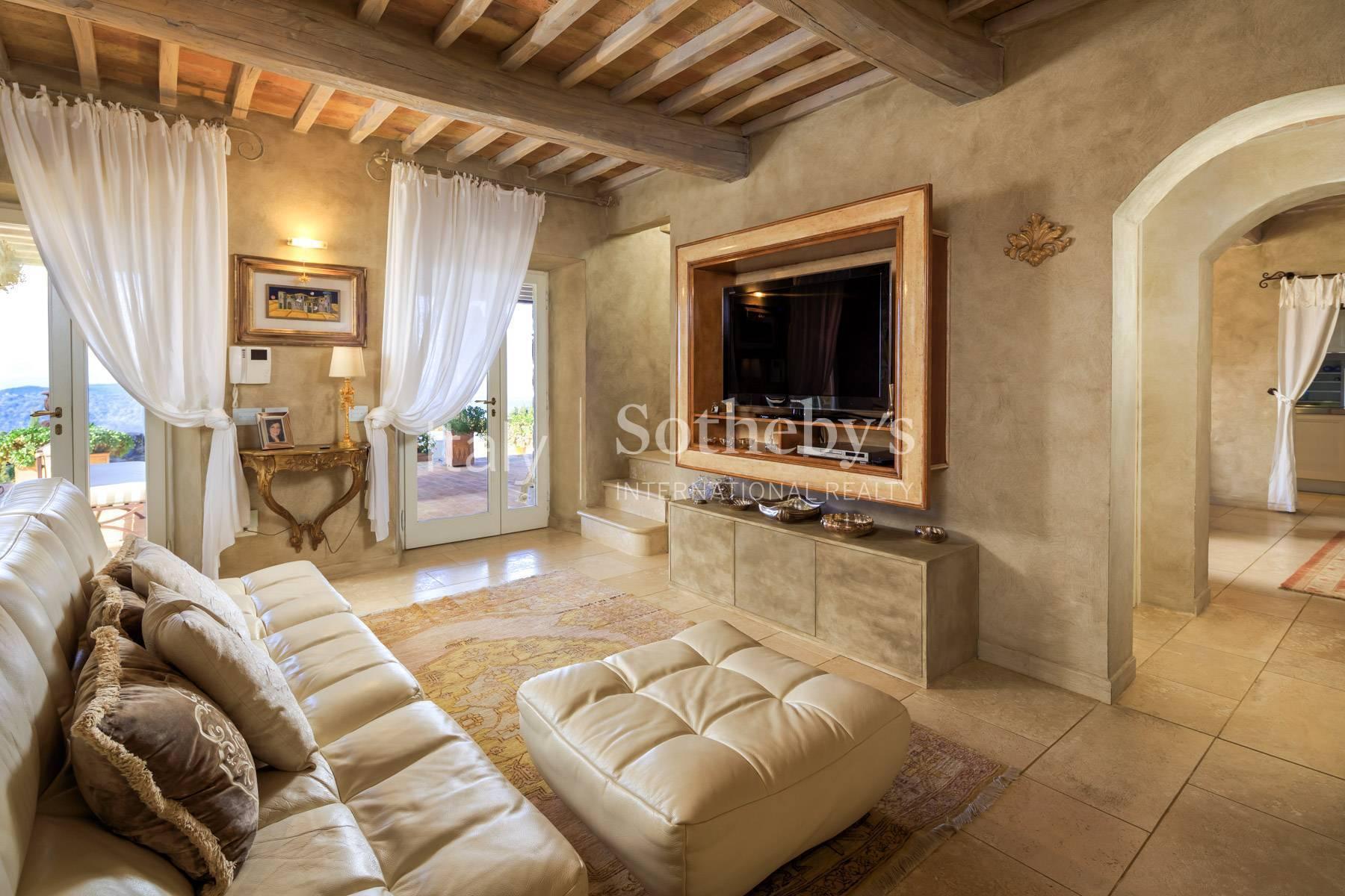 Panoramico casale ad un passo da Montalcino, in vendita, Montalcino | Sotheby’s Realty Italy - 17