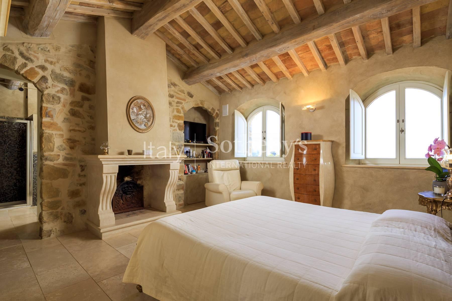 Panoramico casale ad un passo da Montalcino, in vendita, Montalcino | Sotheby’s Realty Italy - 14