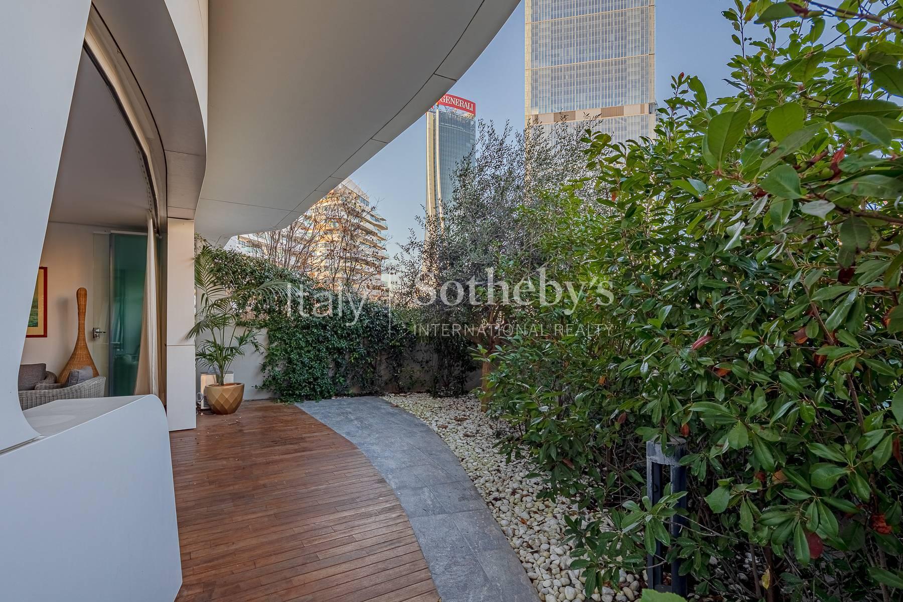 Refined property with private garden in the Hadid Residences - 19