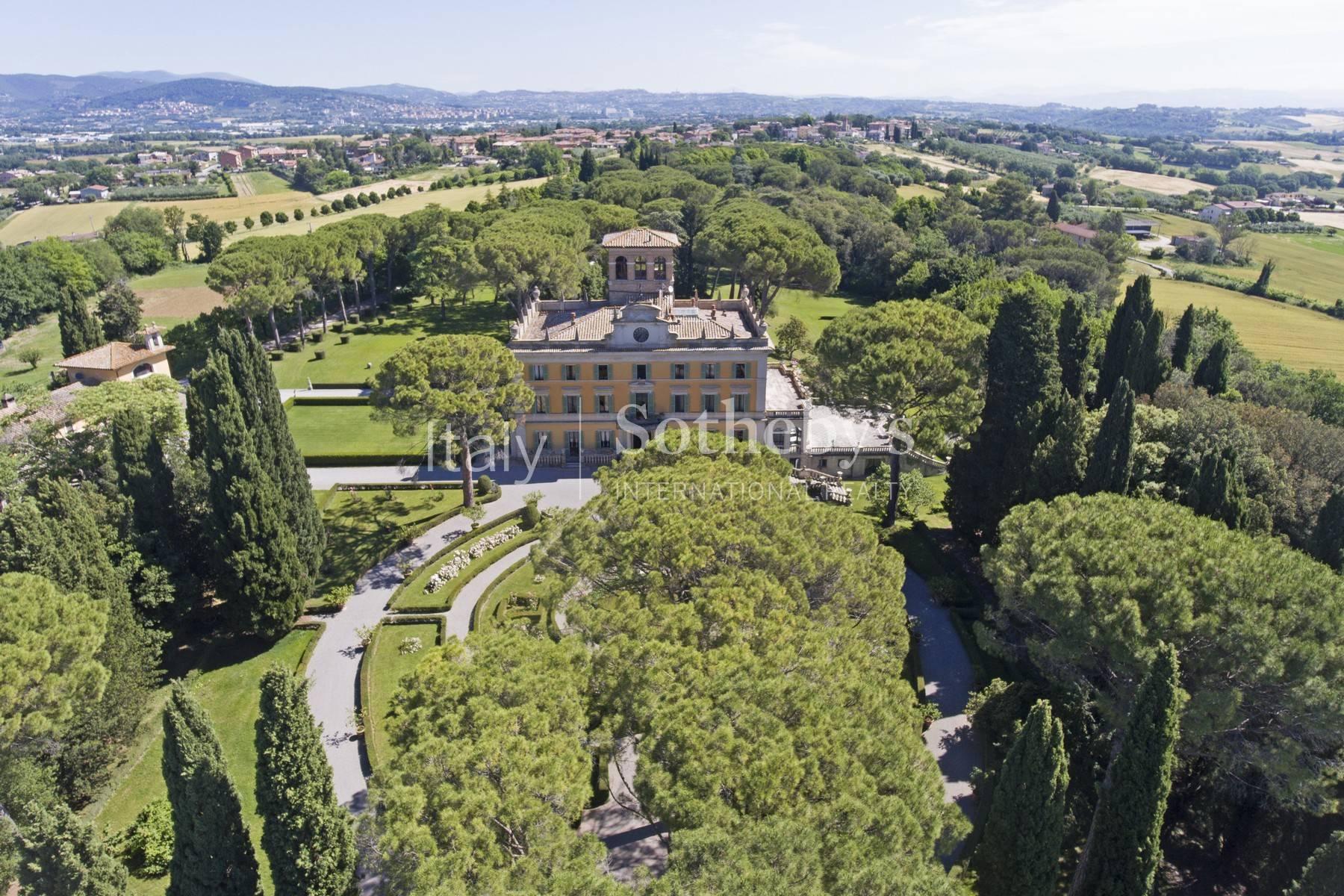Magnifica Villa storica con giardino all' italiana in Umbria - 7