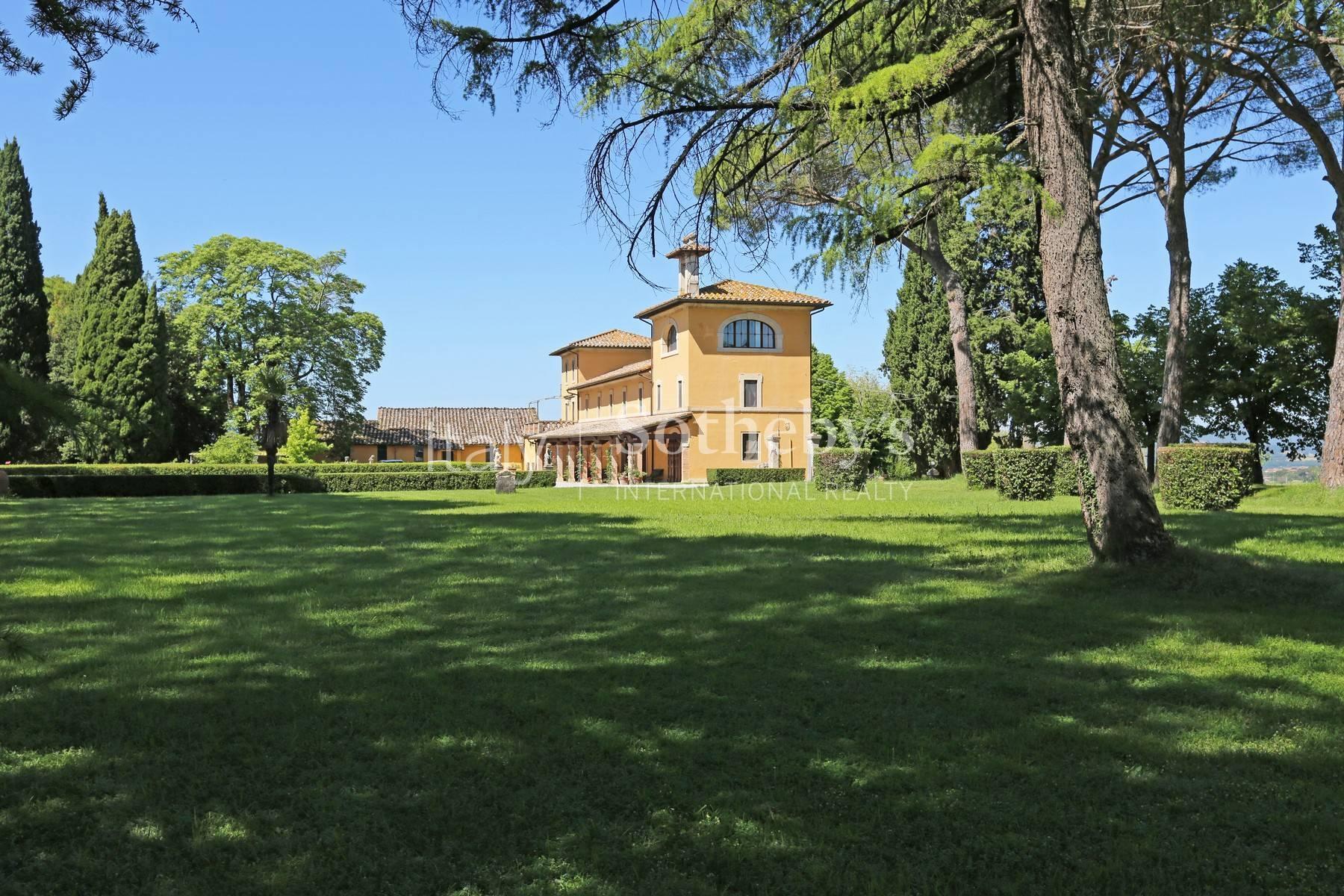 Magnifica Villa storica con giardino all' italiana in Umbria - 17