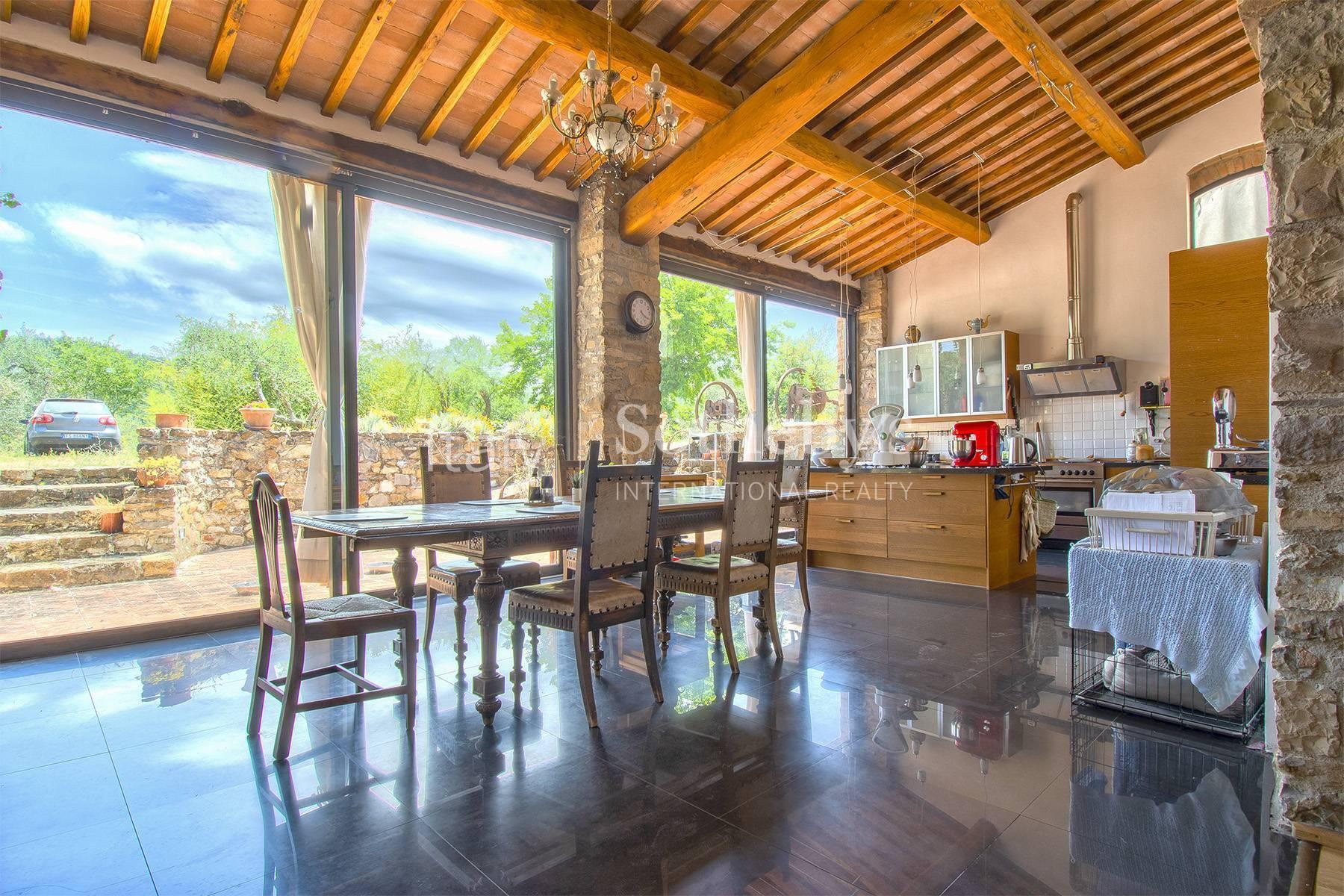Agriturismo panoramico con produzione olio Bio del chianti, in vendita, Castellina in Chianti | Sotheby’s Realty Italy - 10