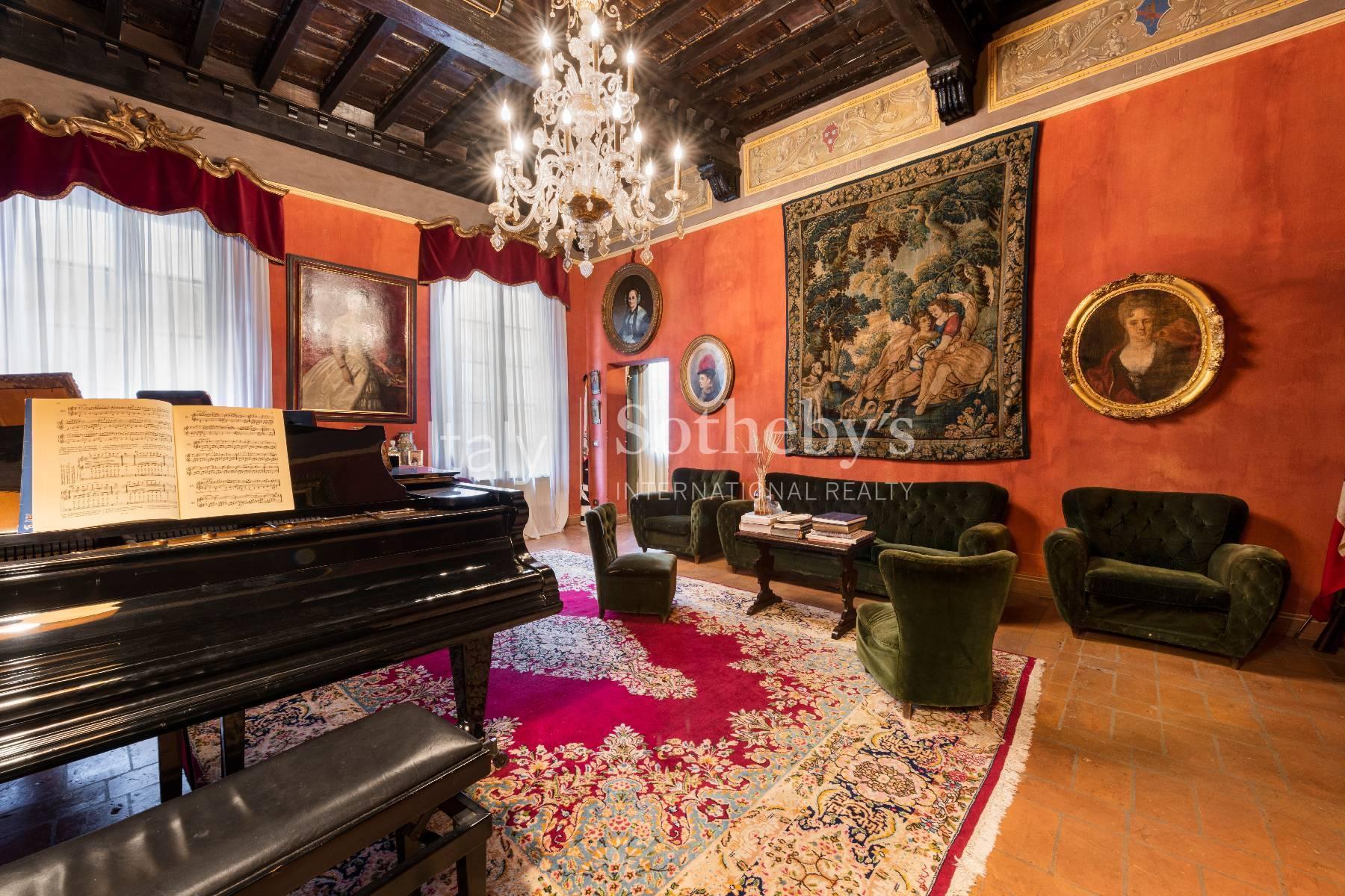 Elegante Wohnung im historischen Palast in Siena - 30