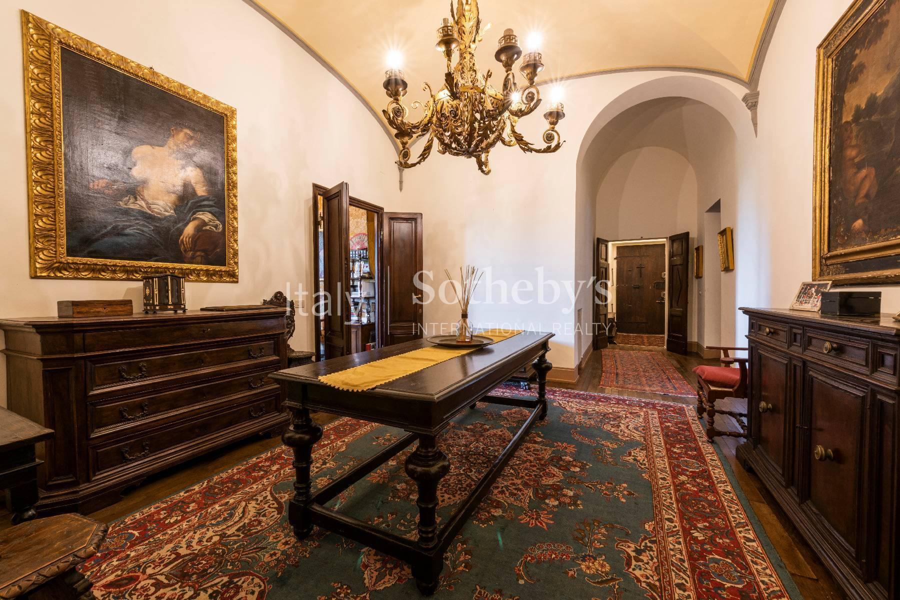 Elegante Wohnung im historischen Palast in Siena - 19