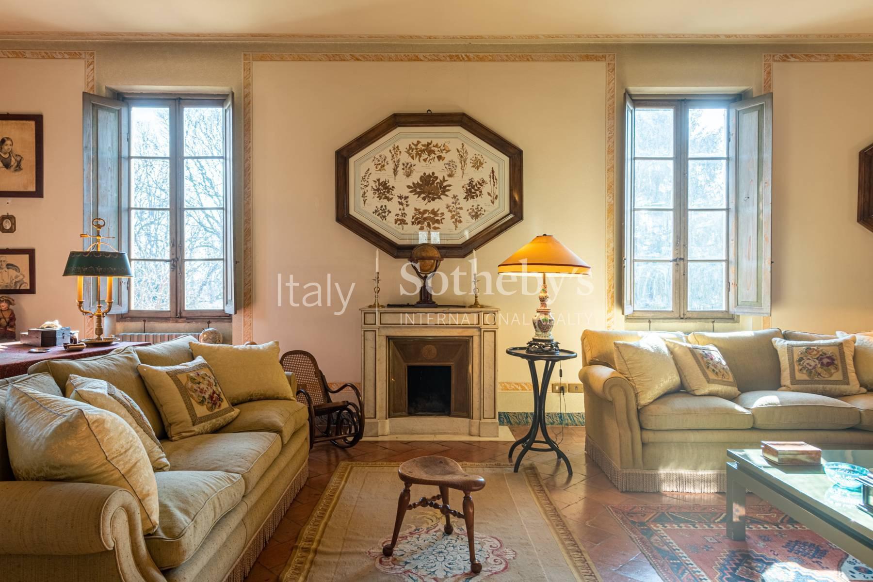 Gorgeous historic estate with private vineyard in Franciacorta - 4