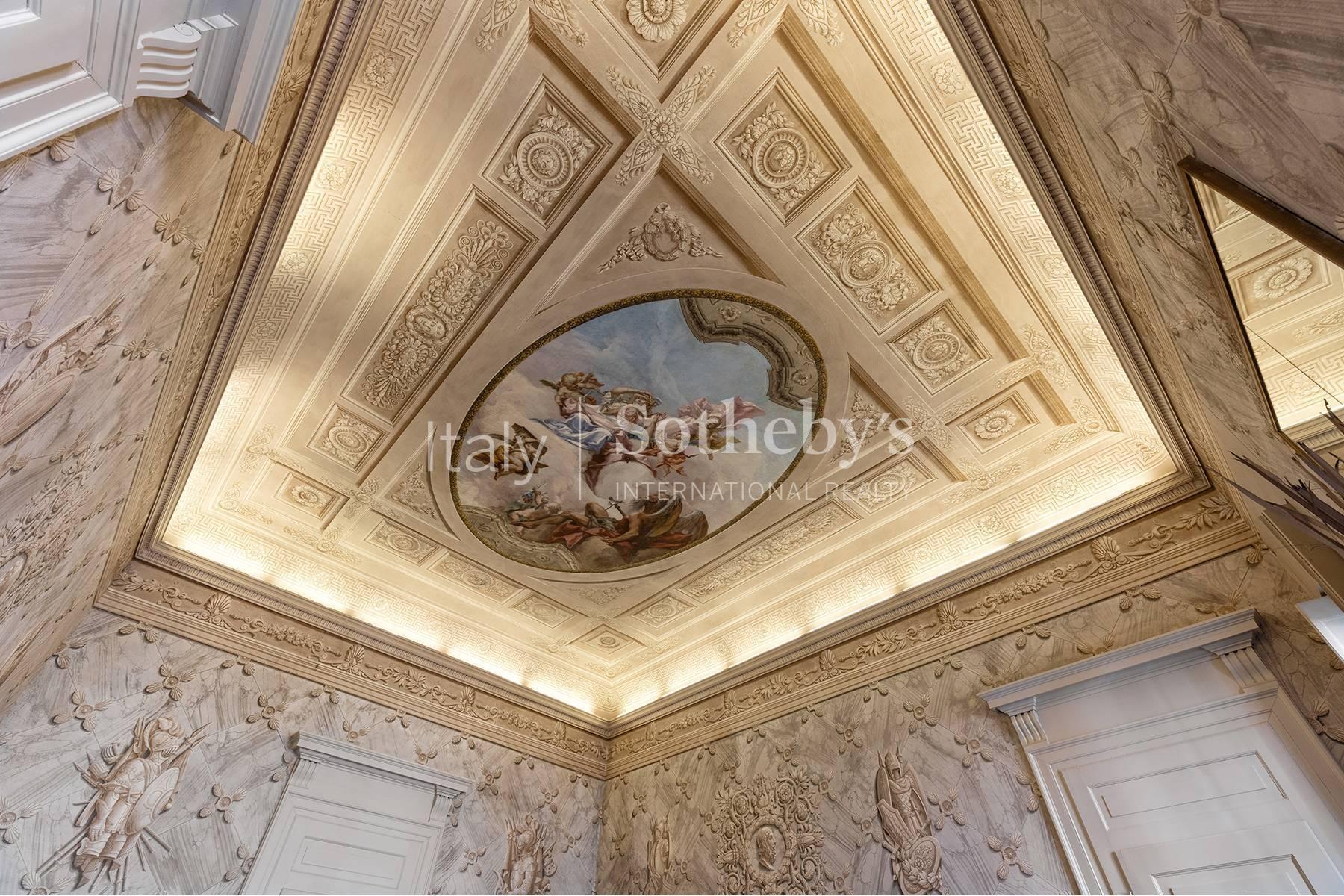 Elegante erste Etage mit Fresken im Herzen Veronas - 6